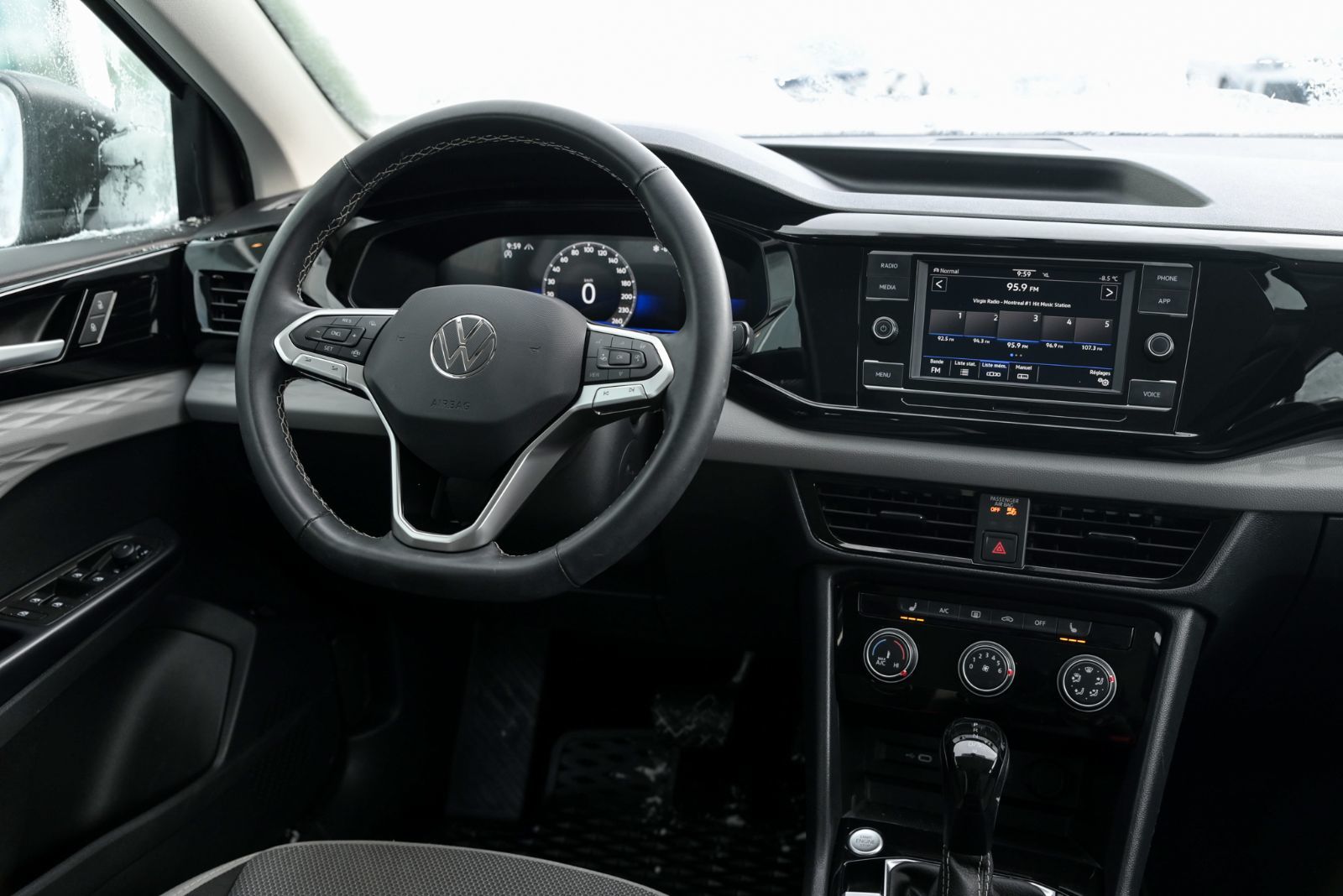 Volkswagen Taos Trendline+4 MOTION +APPLE CONNECT+CAMÉRA RECUL 2024 *JAMAIS ACCIDENTÉ*