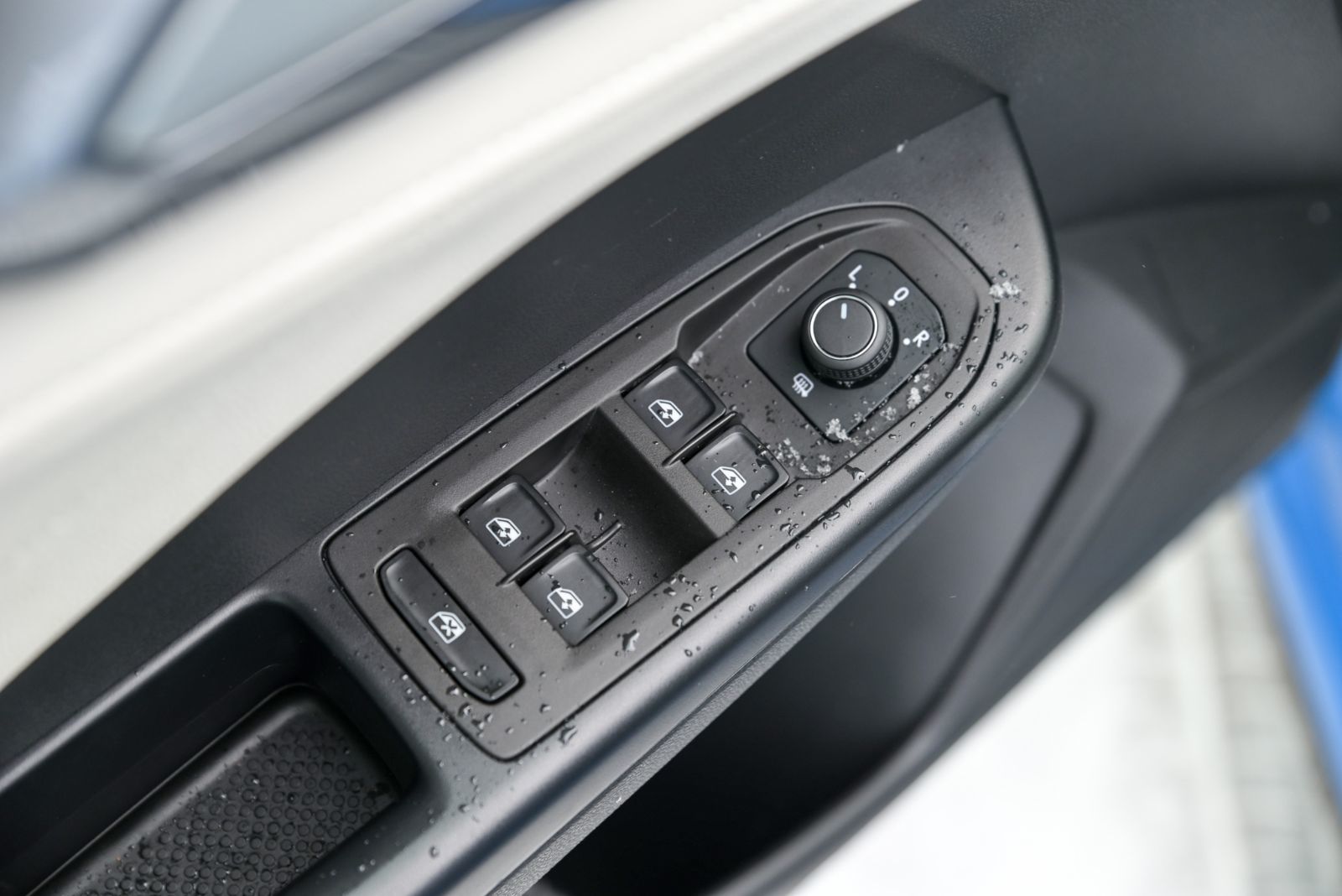 Volkswagen Taos Highline+CUIR+TOIT PANO+APPLE CONNECT 2025 *JAMAIS ACCIDENTÉ*