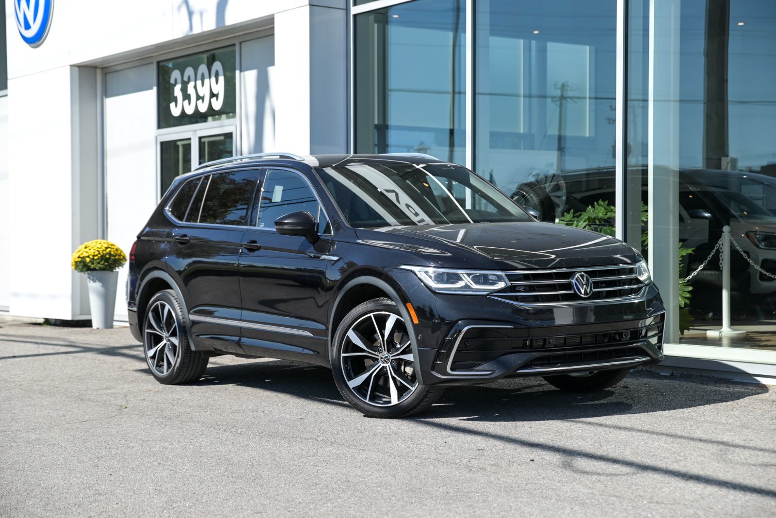 Volkswagen Tiguan Highline R-Line 7 Passager+CUIR+TOIT PANO+C 2022 Aucun Accident! 4MOTION,TOIT PANO, TOUT EQUIPÉ