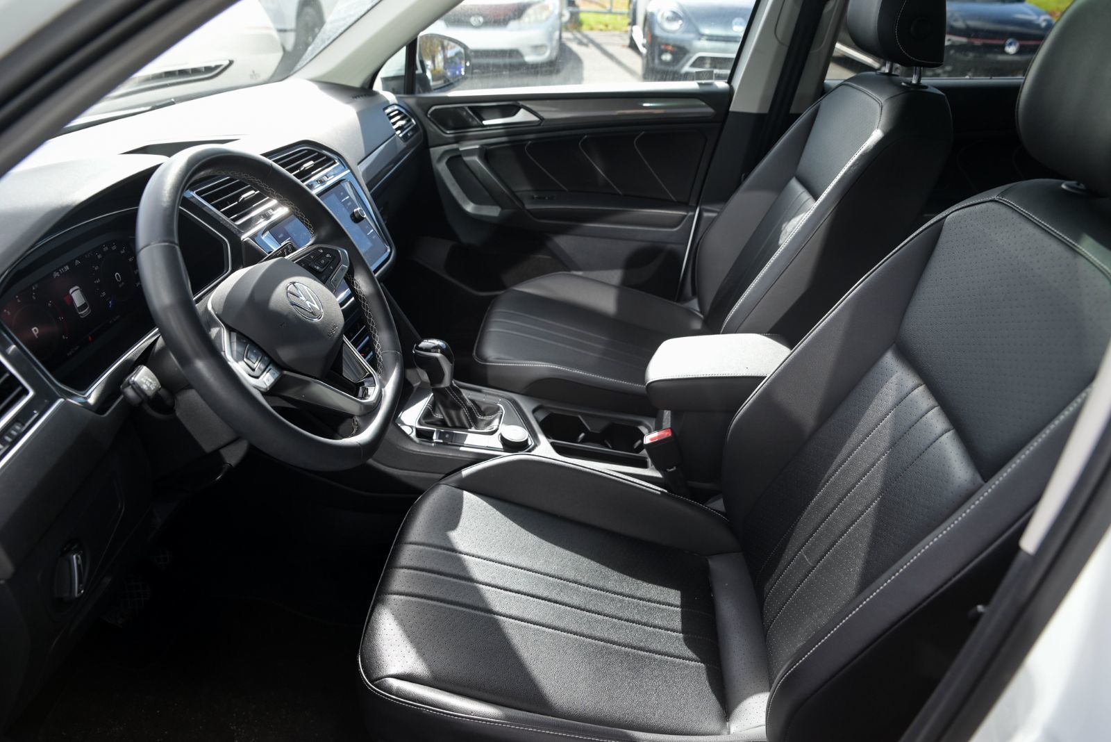 Volkswagen Tiguan Comfortline,4MOTION,CARPLAY, TOIT PANO 2022 AUCUN ACCIDENT, UN PROPRIO