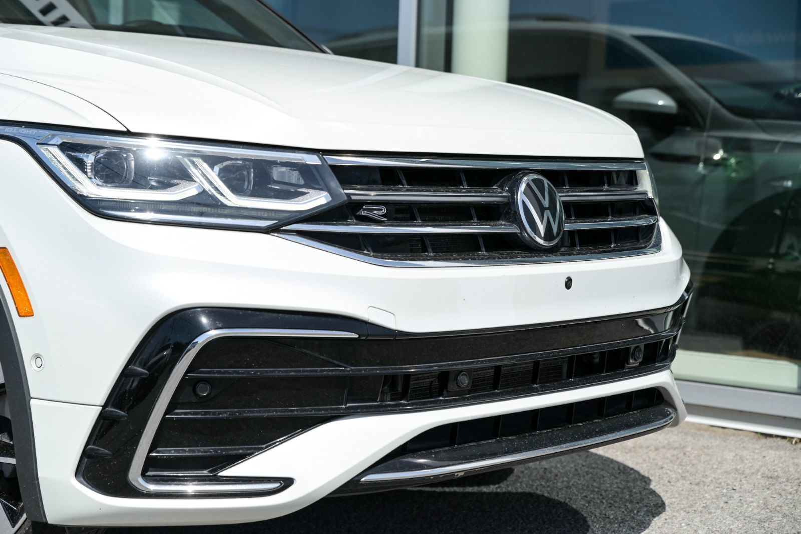Volkswagen Tiguan Highline R-Line+CUIR+TOIT PANORAMIQUE+NAVIGATION 2023