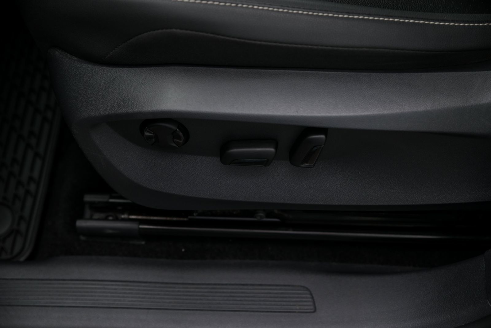 Volkswagen Tiguan Comfortline+CUIR+APPLE CONNECT+CAMÉRA DE RECUL 2023 *JAMAIS ACCIDENTÉ*