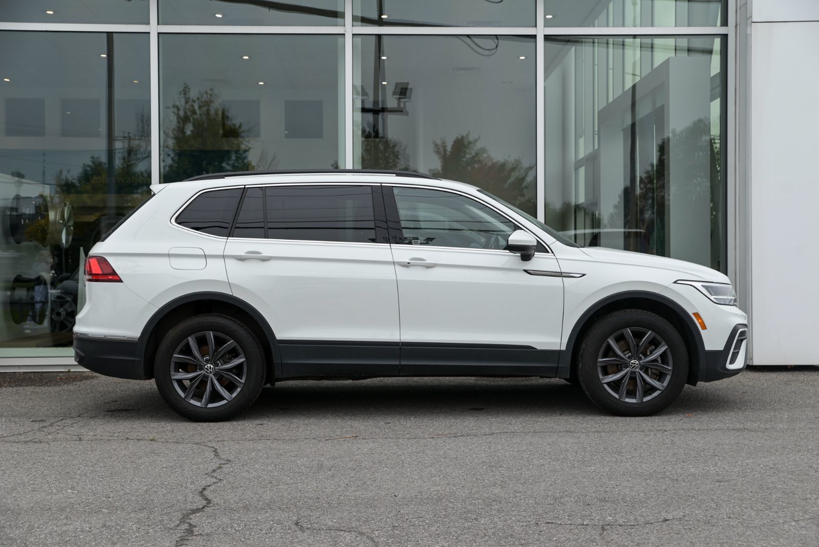 Volkswagen Tiguan Comfortline+CUIR+APPLE CONNECT+CAMÉRA DE RECUL 2023 *JAMAIS ACCIDENTÉ*