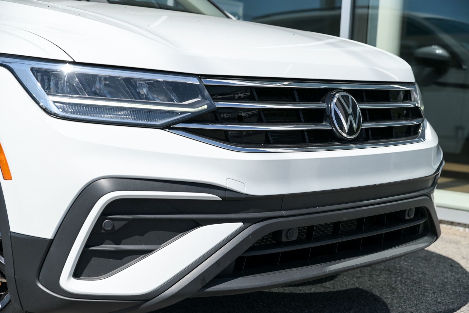 2023 Volkswagen Tiguan Comfortline+TOIT PANO+CUIR+APPLE CONNECT *ACCIDENT FREE*