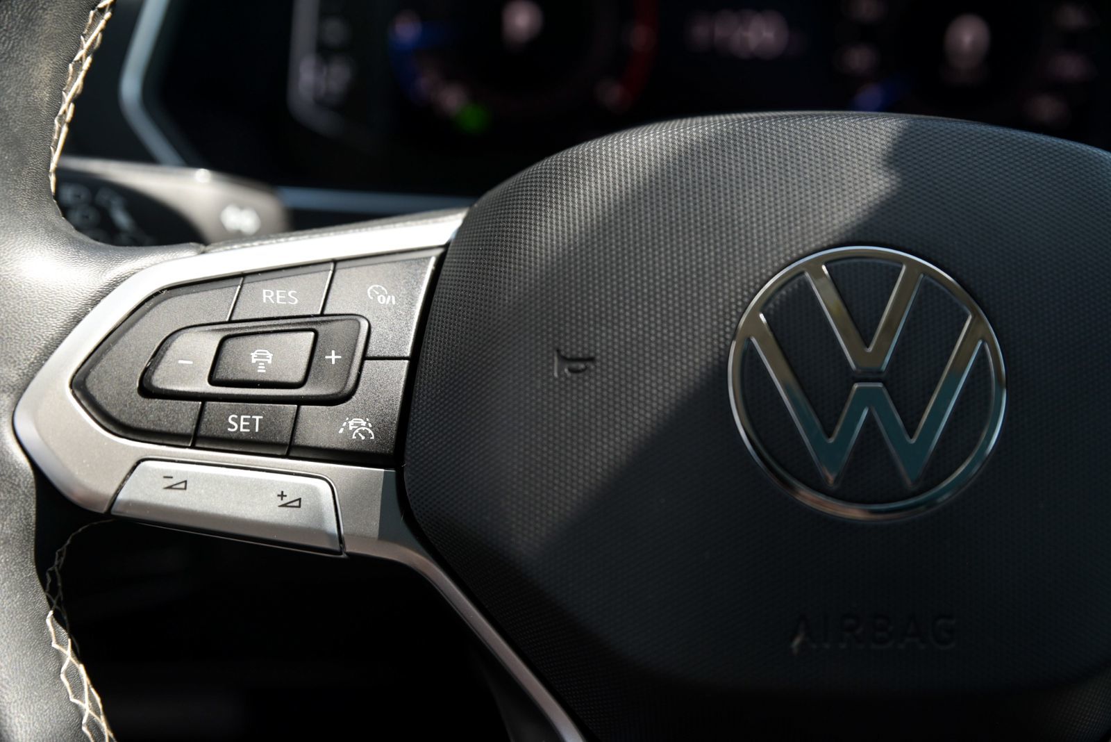 2023 Volkswagen Tiguan Comfortline+TOIT PANO+CUIR+APPLE CONNECT *ACCIDENT FREE*