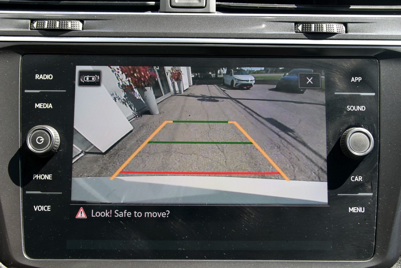 2023 Volkswagen Tiguan Comfortline+TOIT PANO+CUIR+APPLE CONNECT *ACCIDENT FREE*