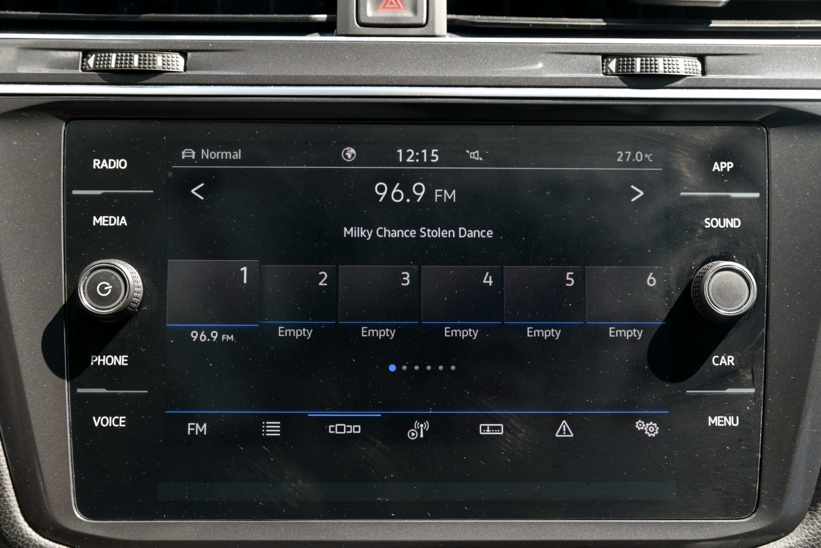 2023 Volkswagen Tiguan Comfortline+TOIT PANO+CUIR+APPLE CONNECT *ACCIDENT FREE*