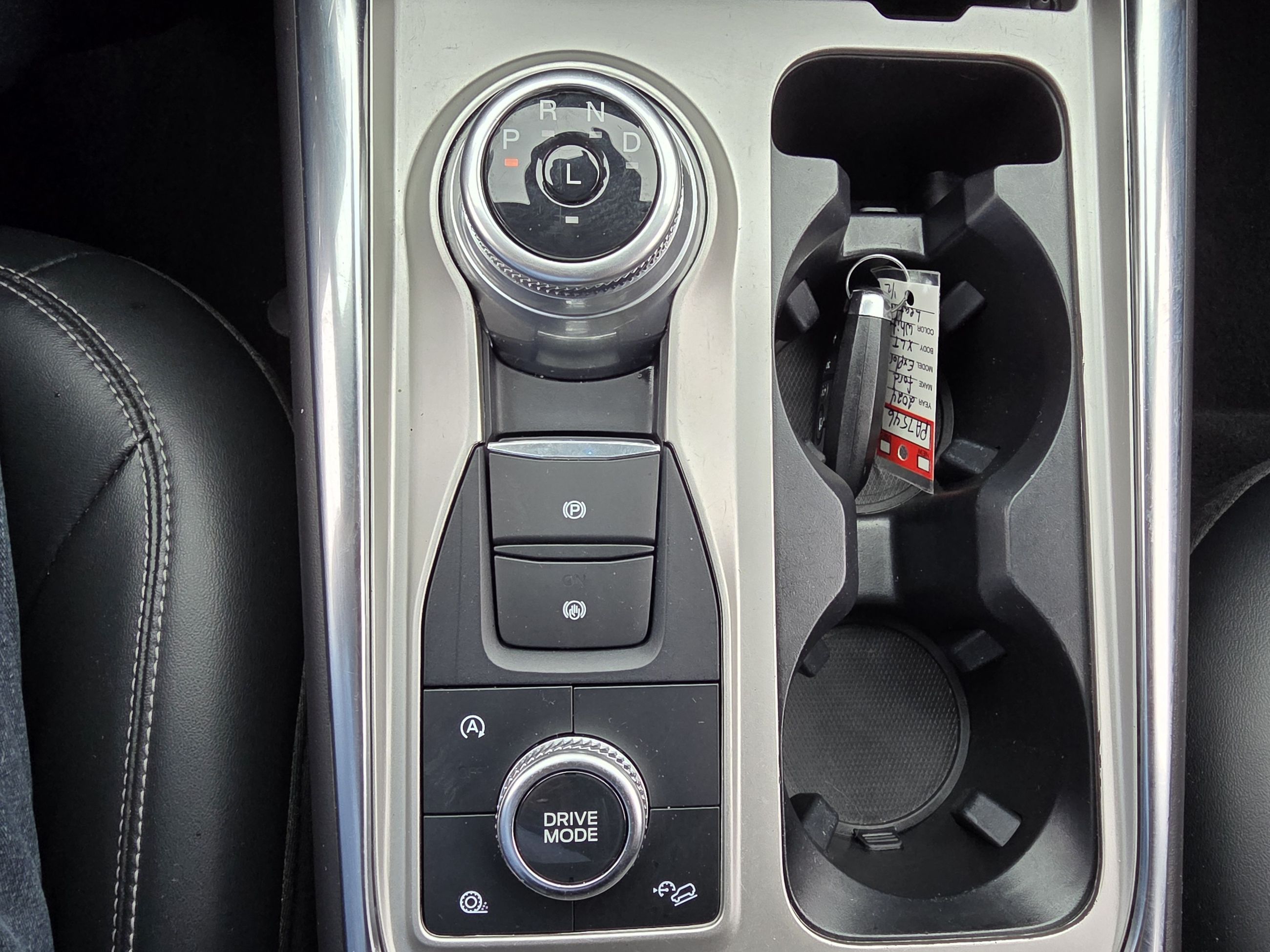 Ford Explorer XLT 2024
