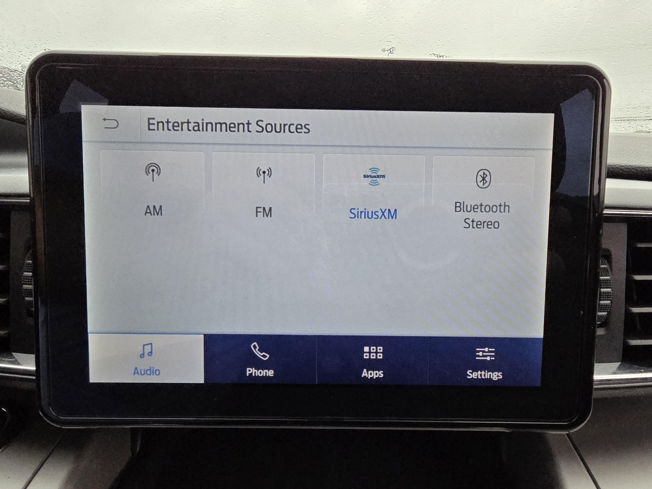 Ford Explorer XLT 2024