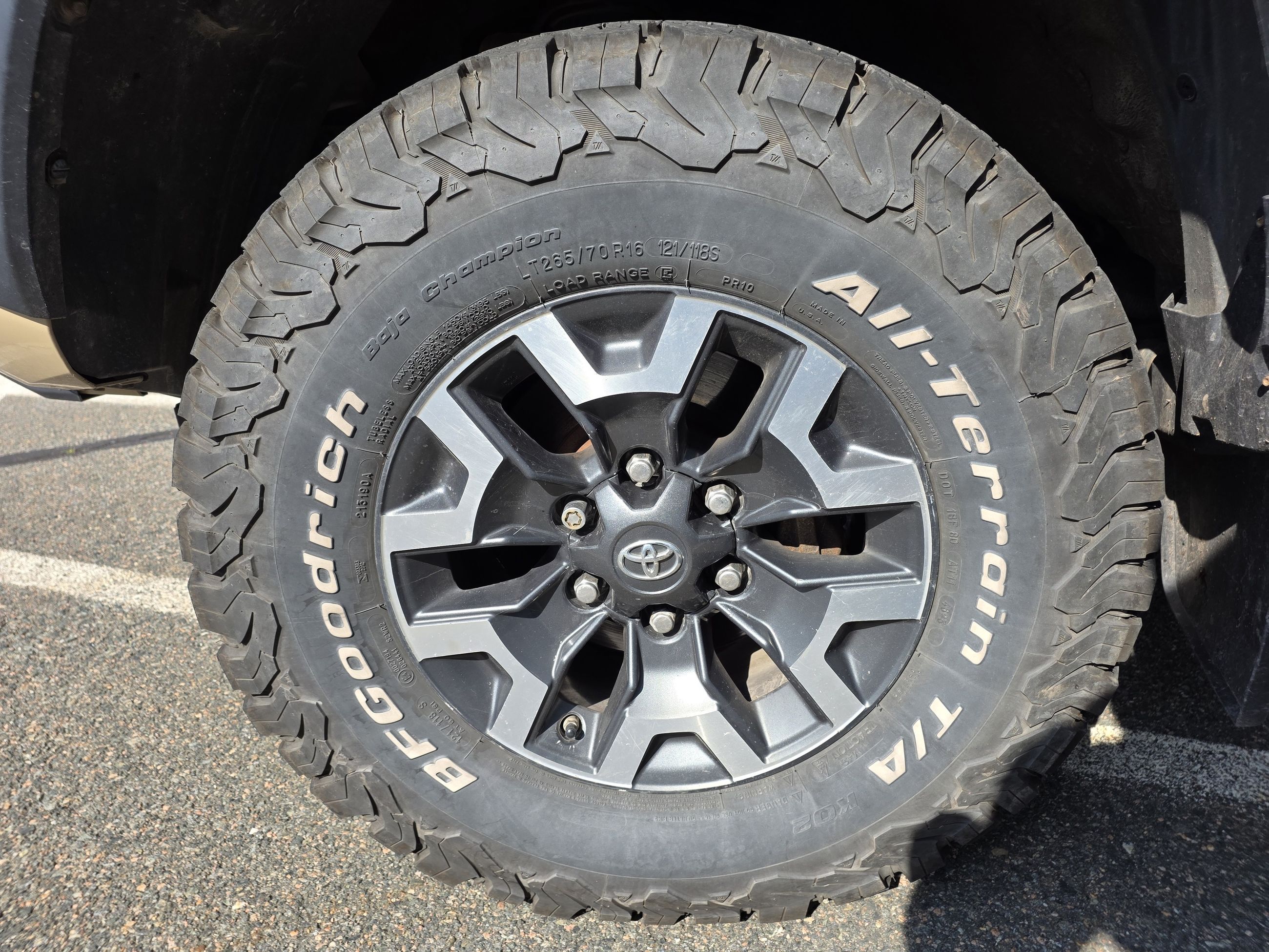 Toyota Tacoma SR5 2016