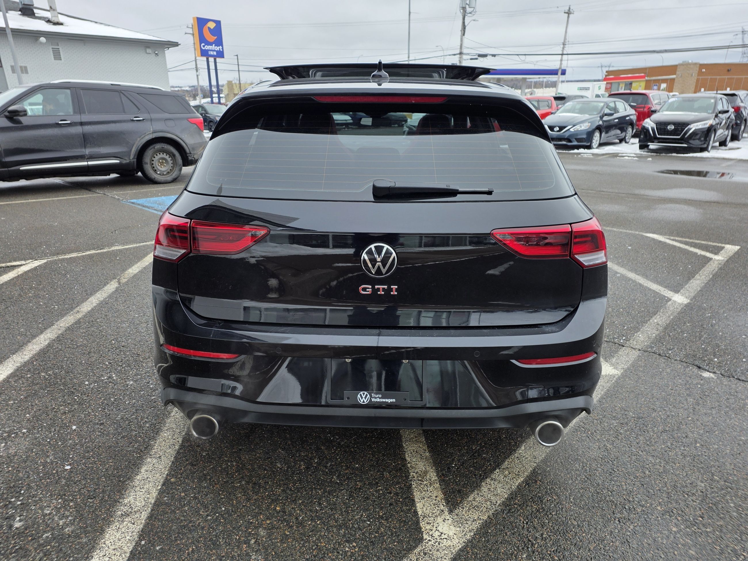 2023 Volkswagen Golf GTI PERFORMANCE