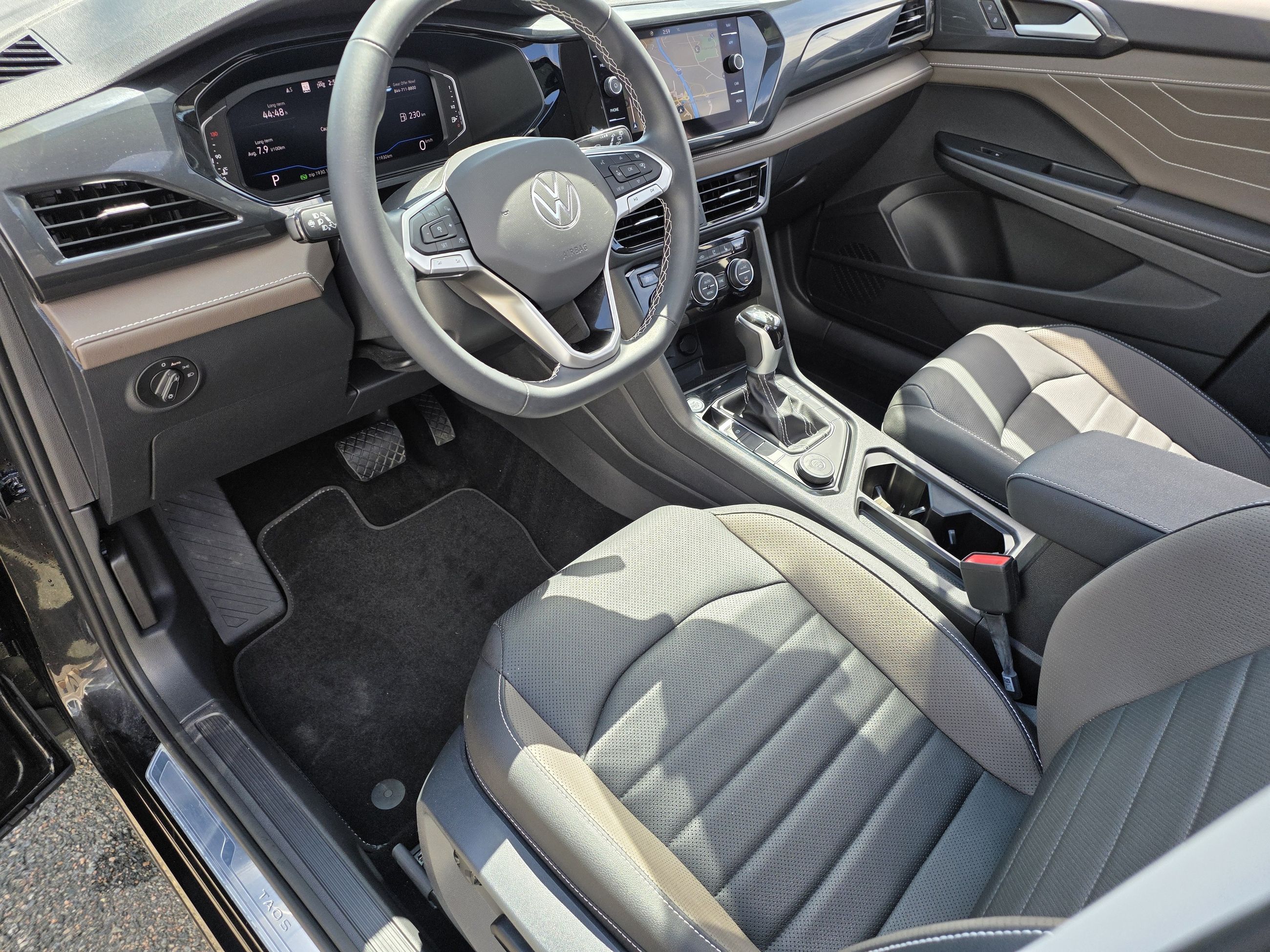 Volkswagen Taos HIGHLINE 2024