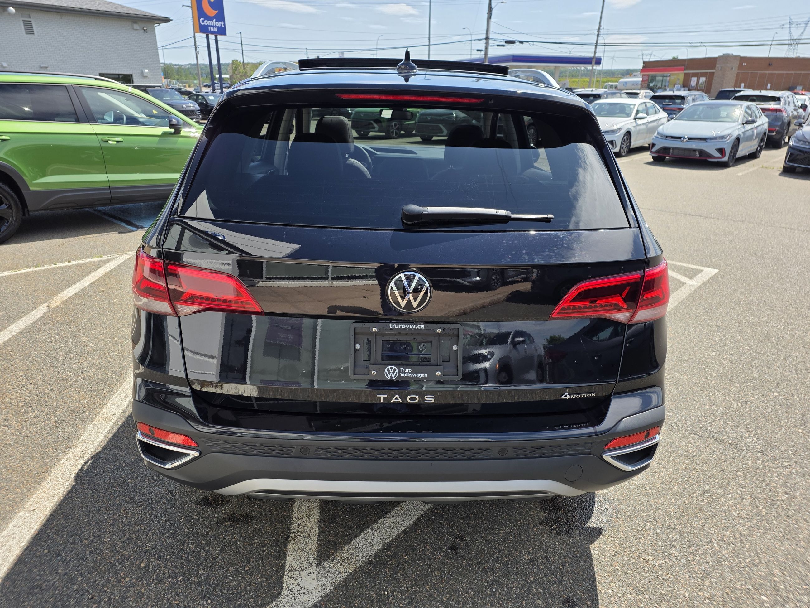 Volkswagen Taos HIGHLINE 2024