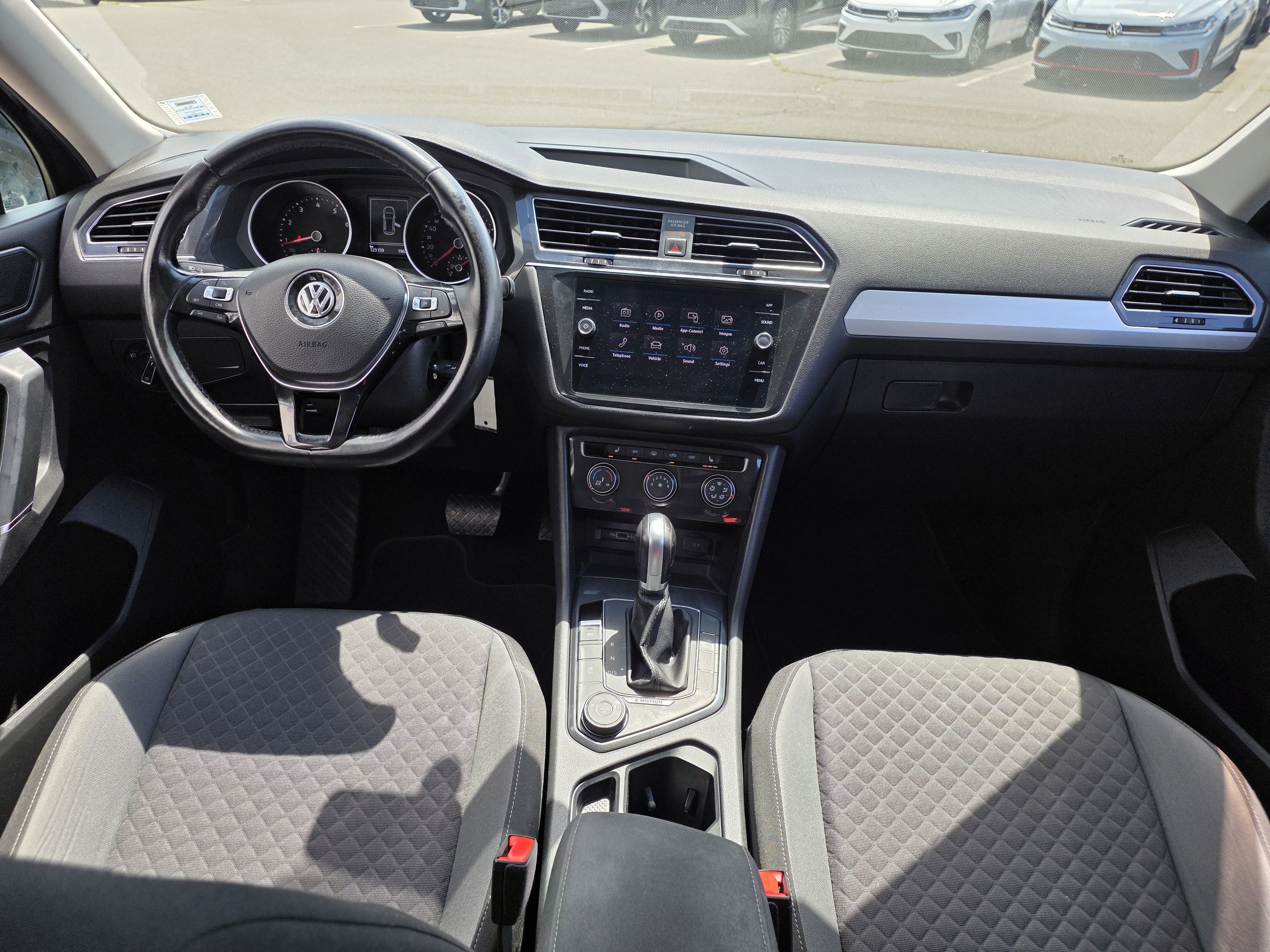 Volkswagen Tiguan TRENDLINE 2018