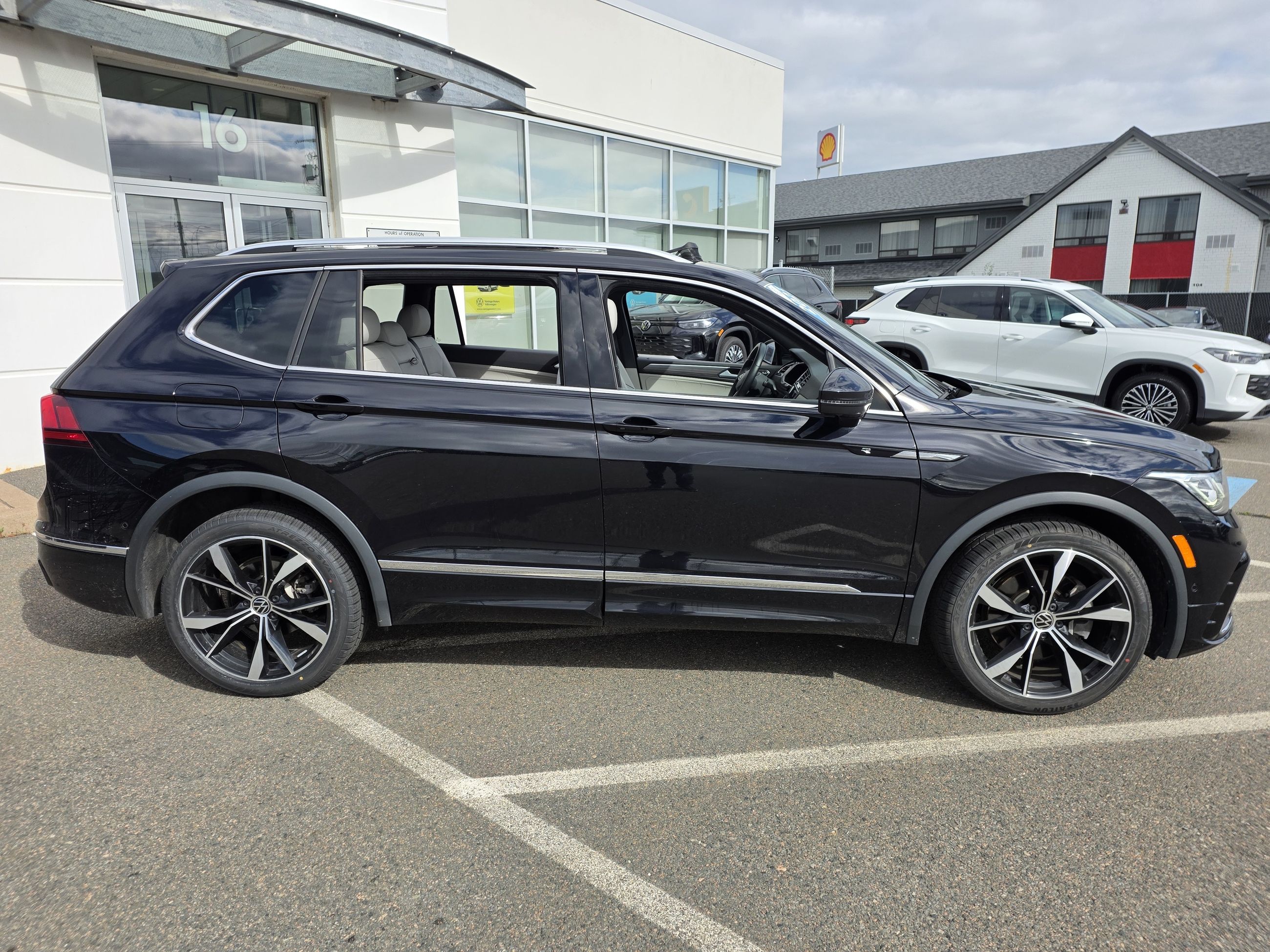 Volkswagen Tiguan HIGHLINE R-LINE 2023