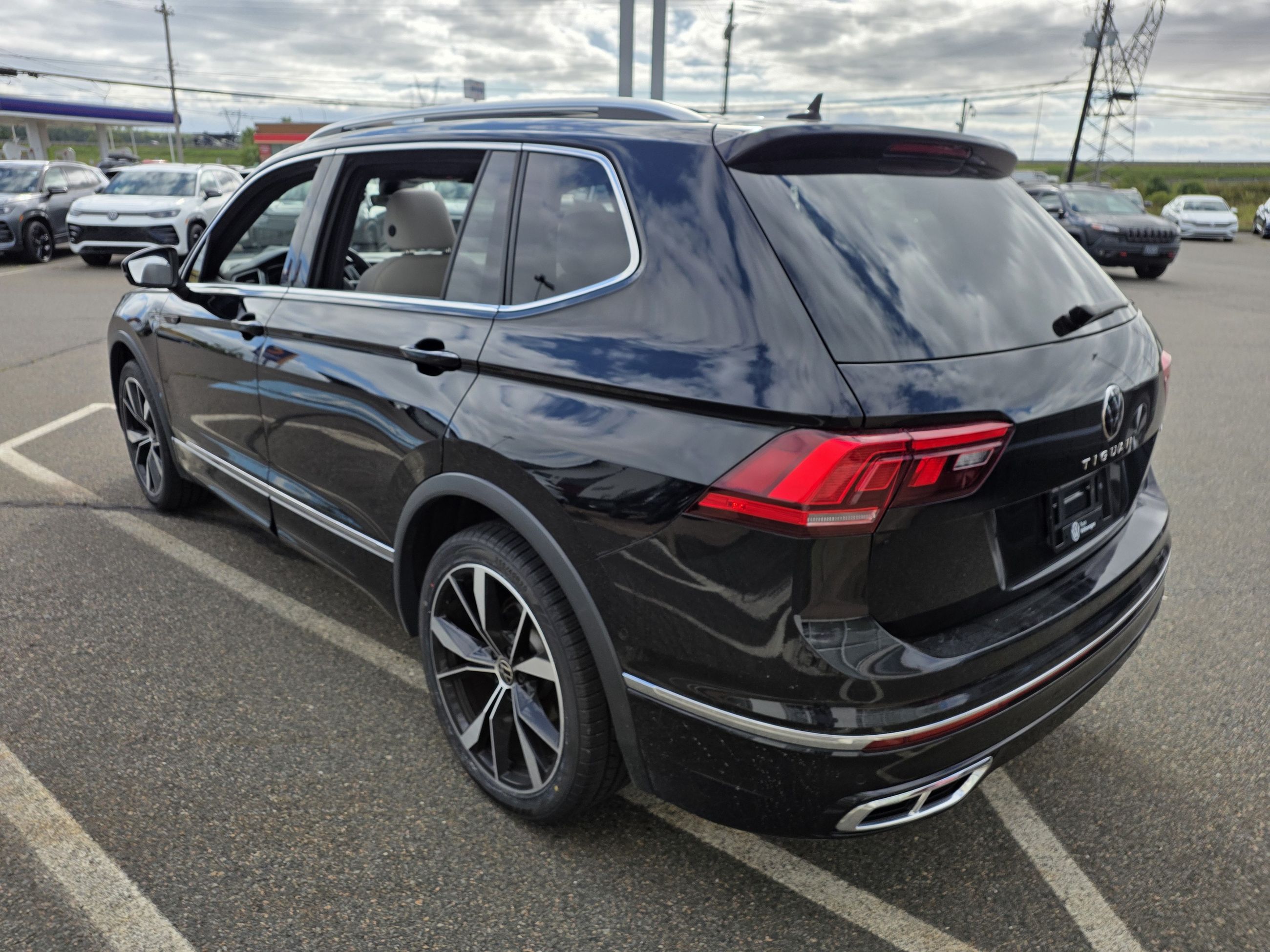Volkswagen Tiguan HIGHLINE R-LINE 2023