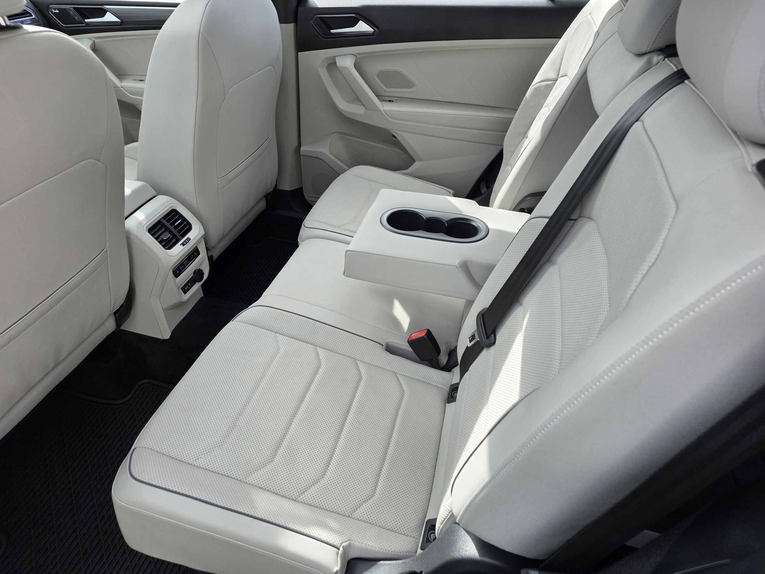 Volkswagen Tiguan HIGHLINE R-LINE 2023