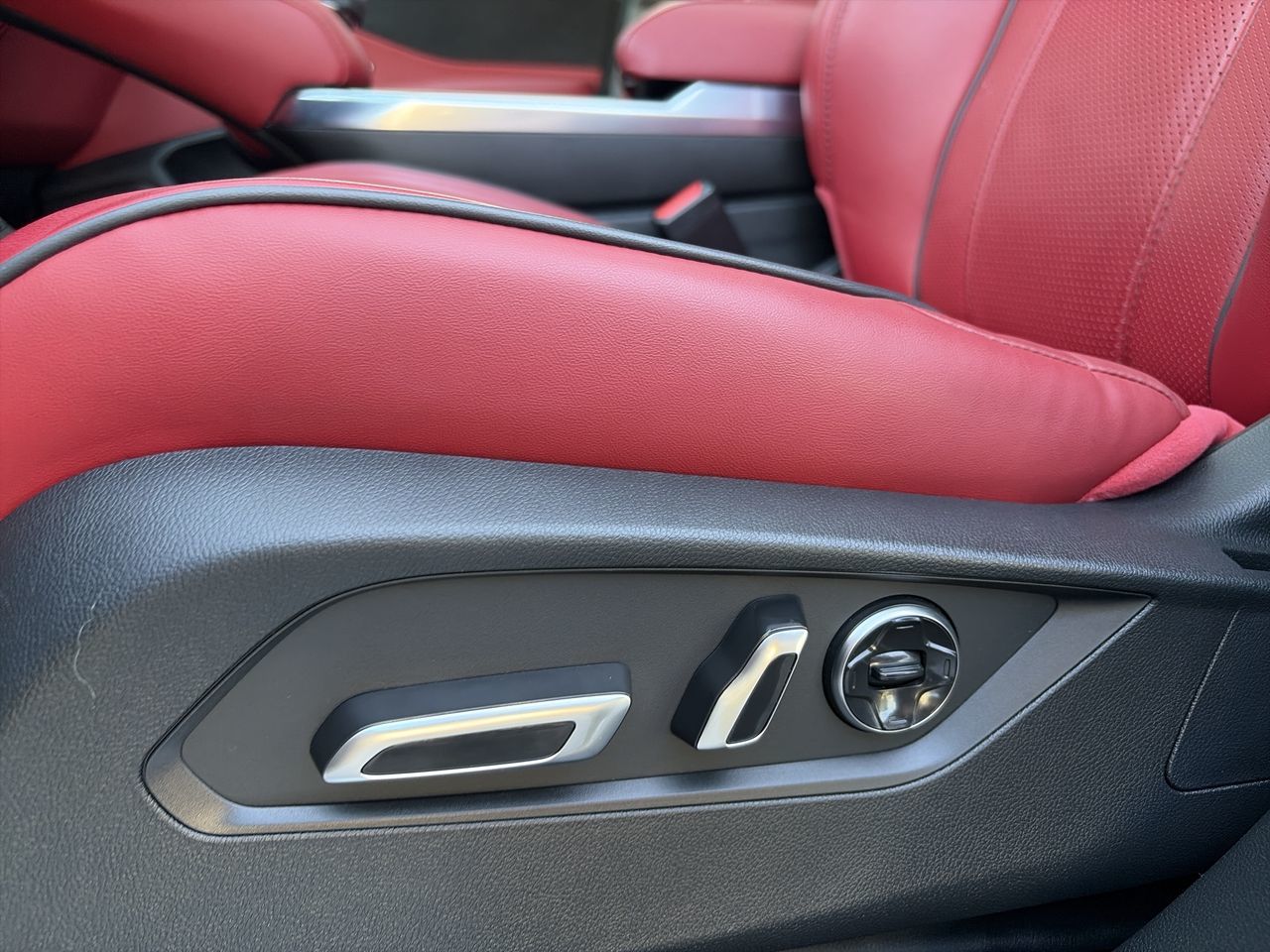 2025 Acura RDX in Vaughan, Ontario