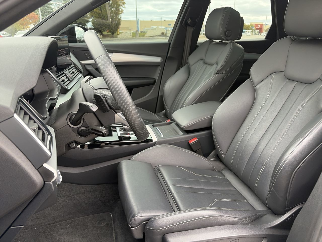 2023 Audi Q5 in Vaughan, Ontario