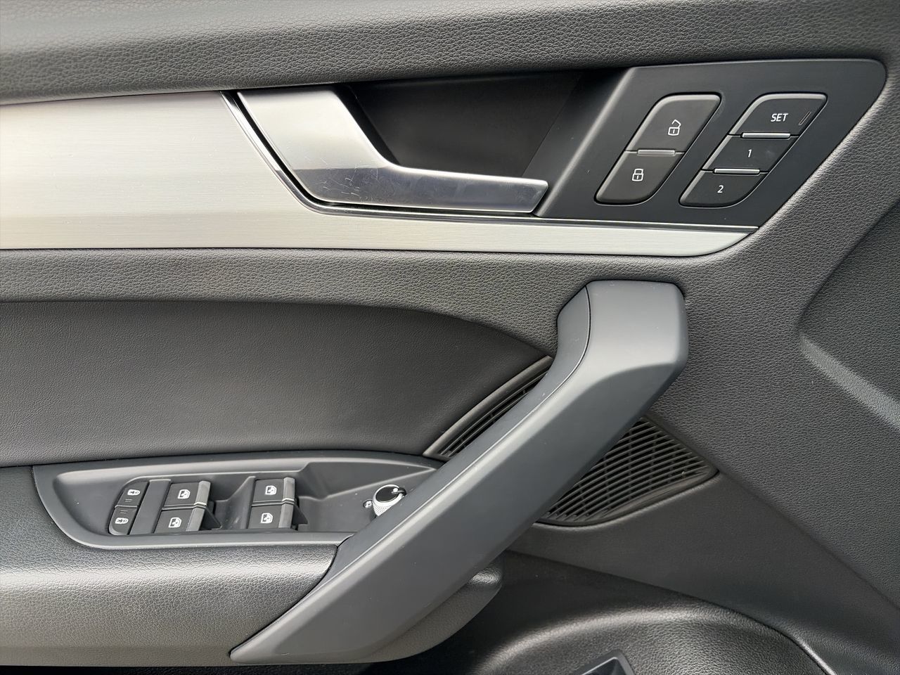 2023 Audi Q5 in Vaughan, Ontario