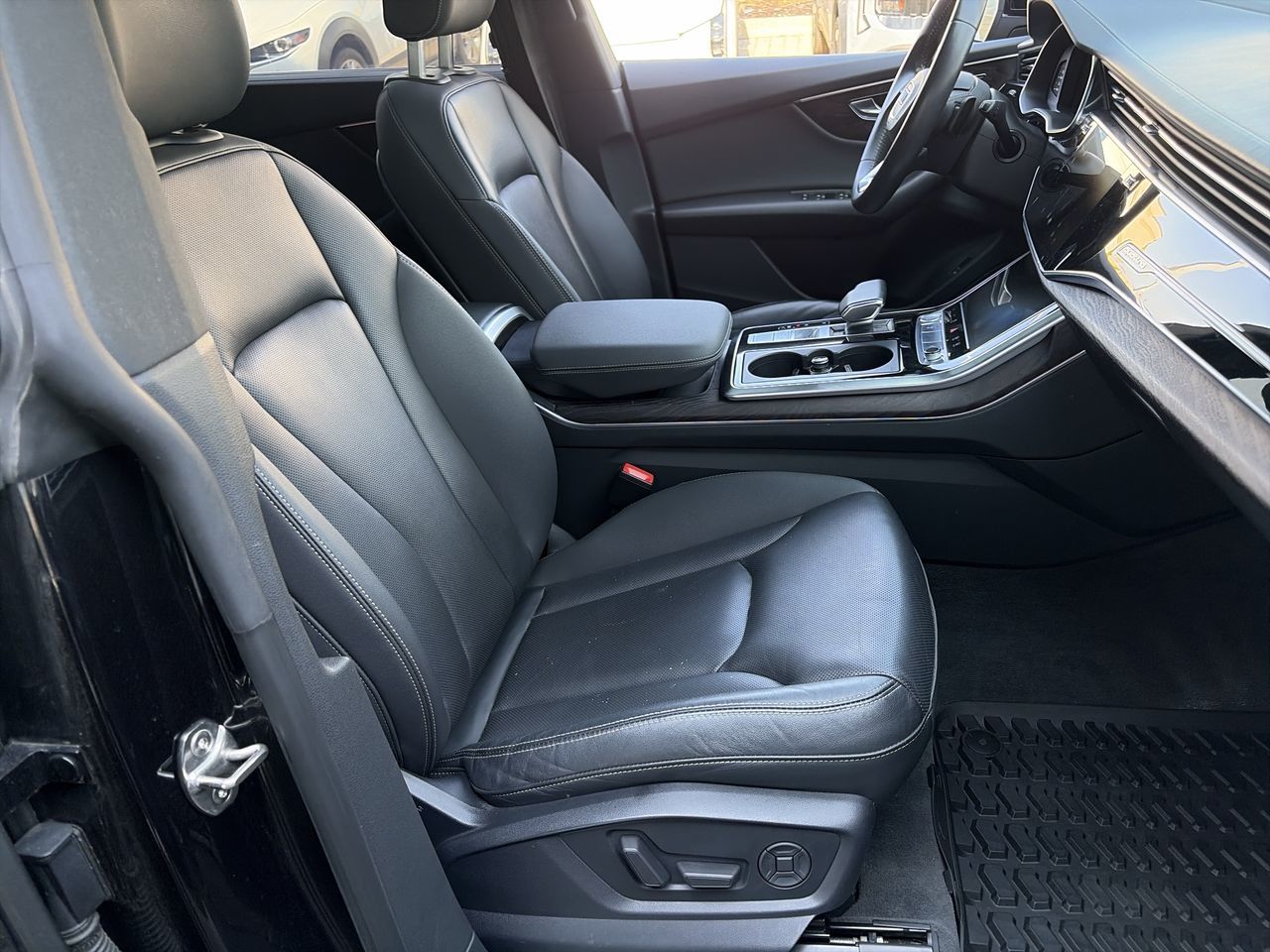 Audi Q8  2020 à Vaughan, Ontario