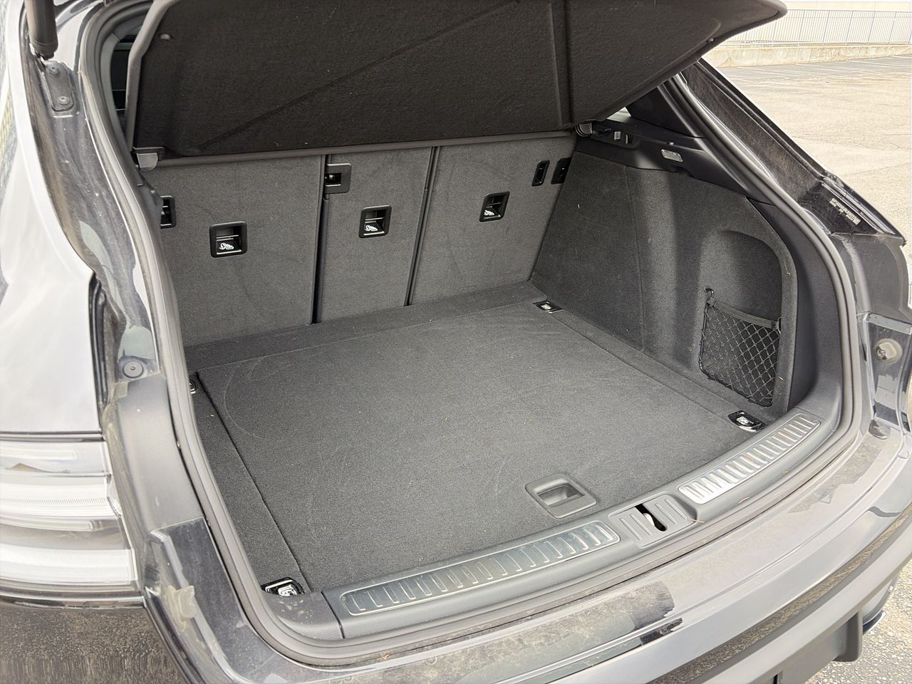 2024 Porsche Macan in Vaughan, Ontario