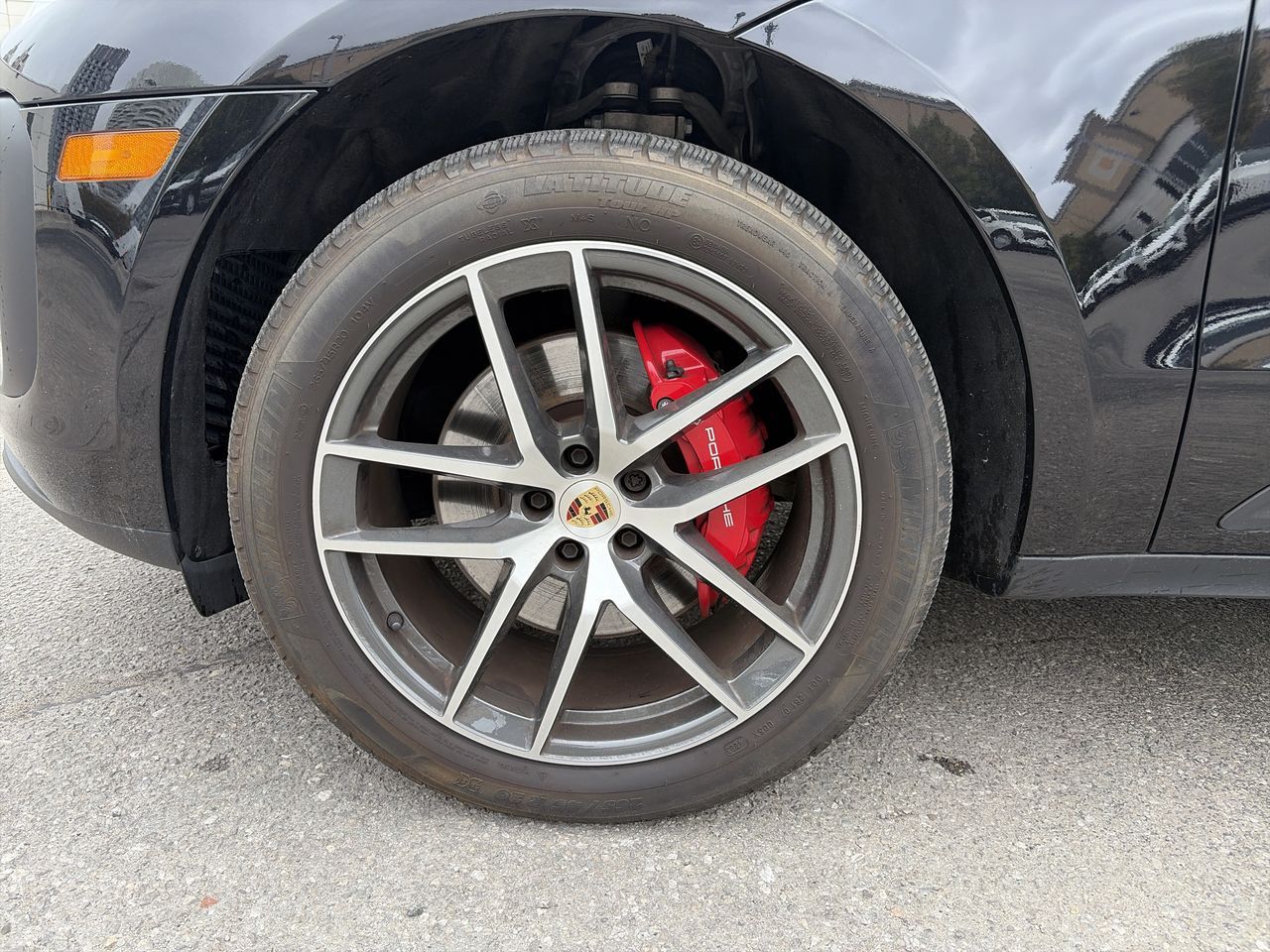2024 Porsche Macan in Vaughan, Ontario