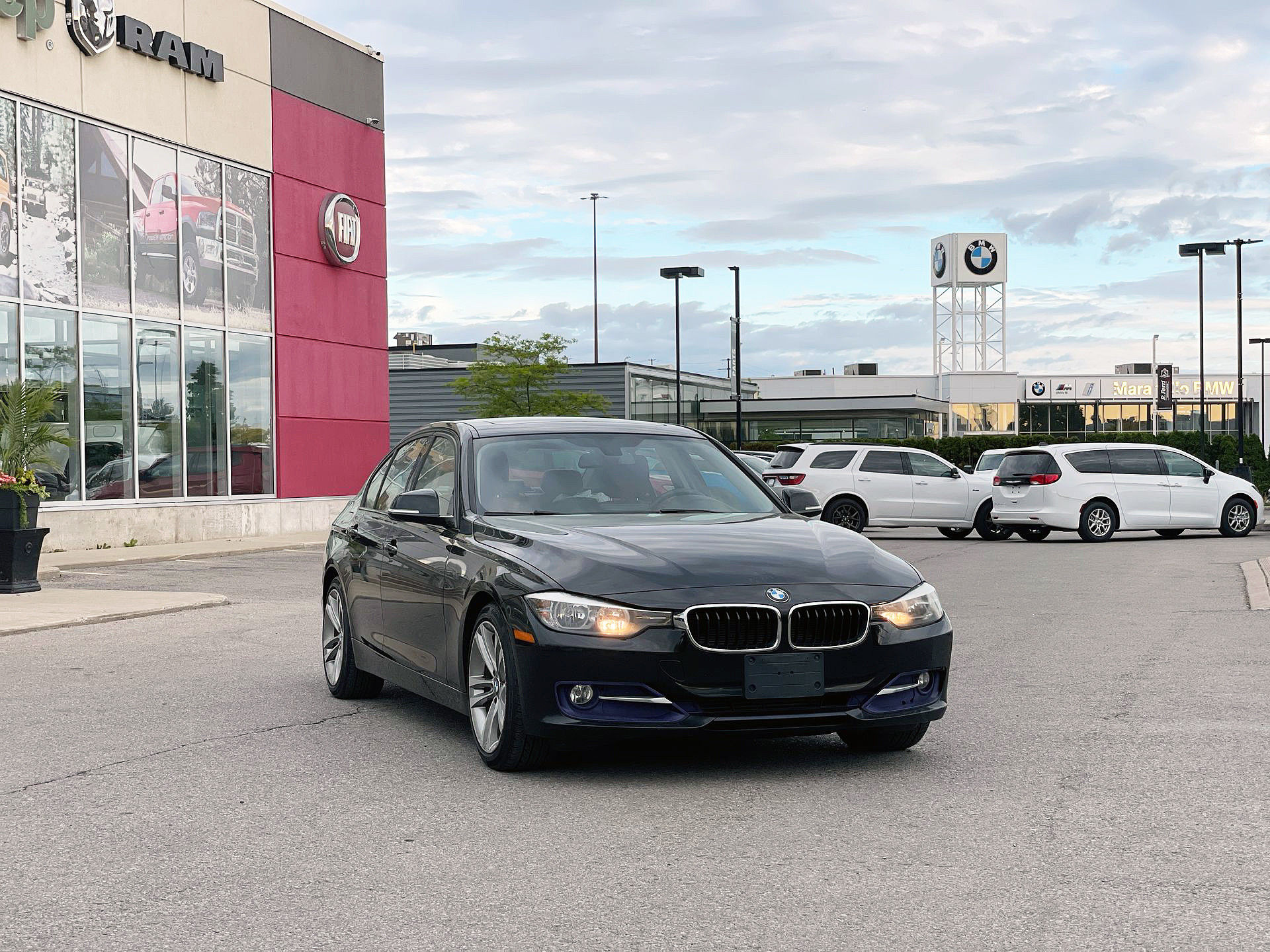 BMW 320i  2014 à Woodbridge, Ontario