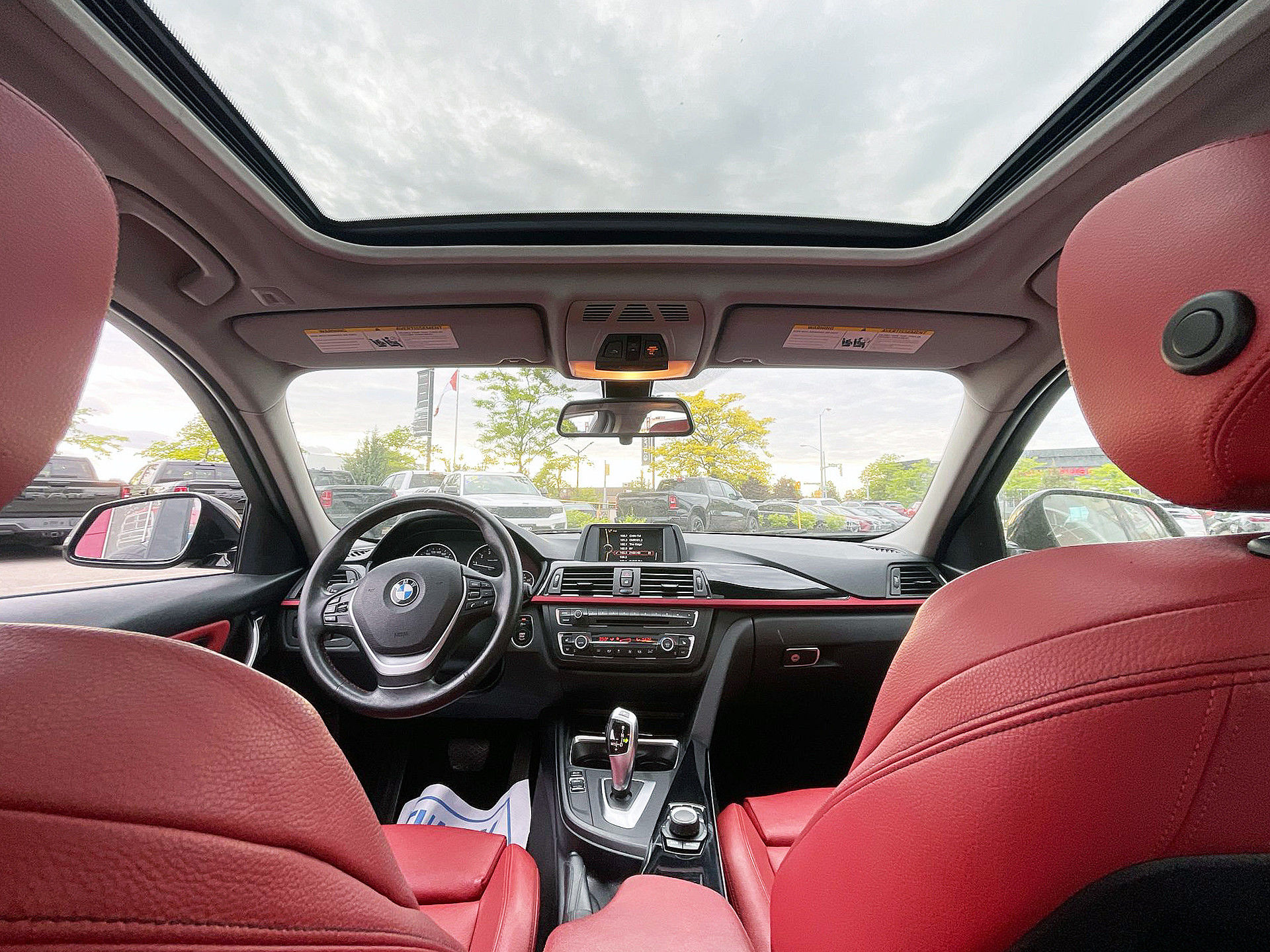 BMW 320i  2014 à Woodbridge, Ontario