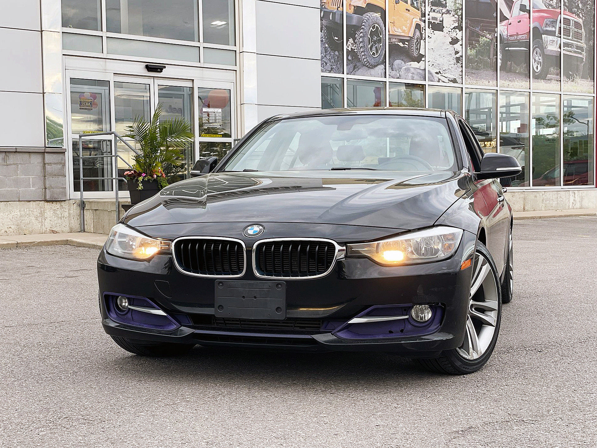 BMW 320i  2014 à Woodbridge, Ontario