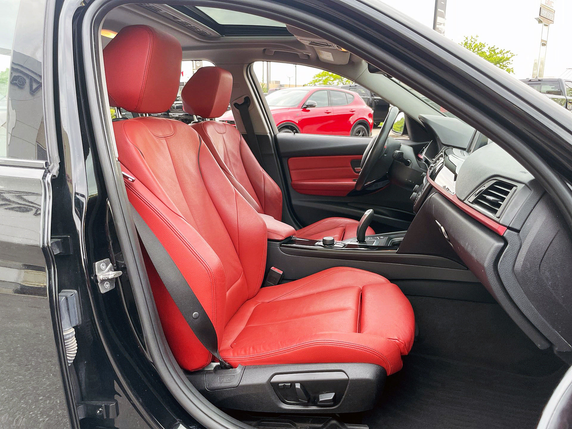 BMW 320i  2014 à Woodbridge, Ontario