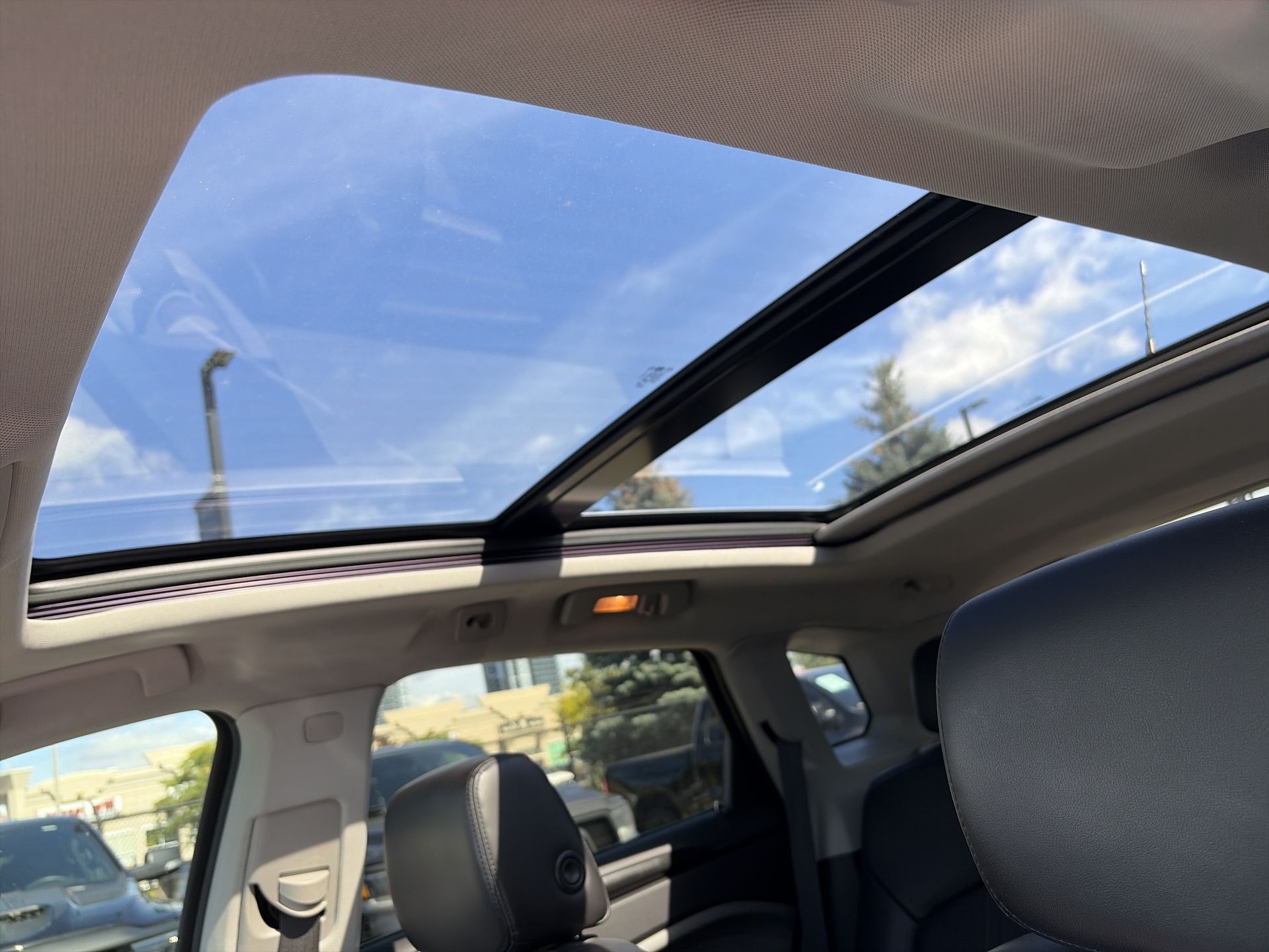2011 Cadillac SRX in Woodbridge, Ontario