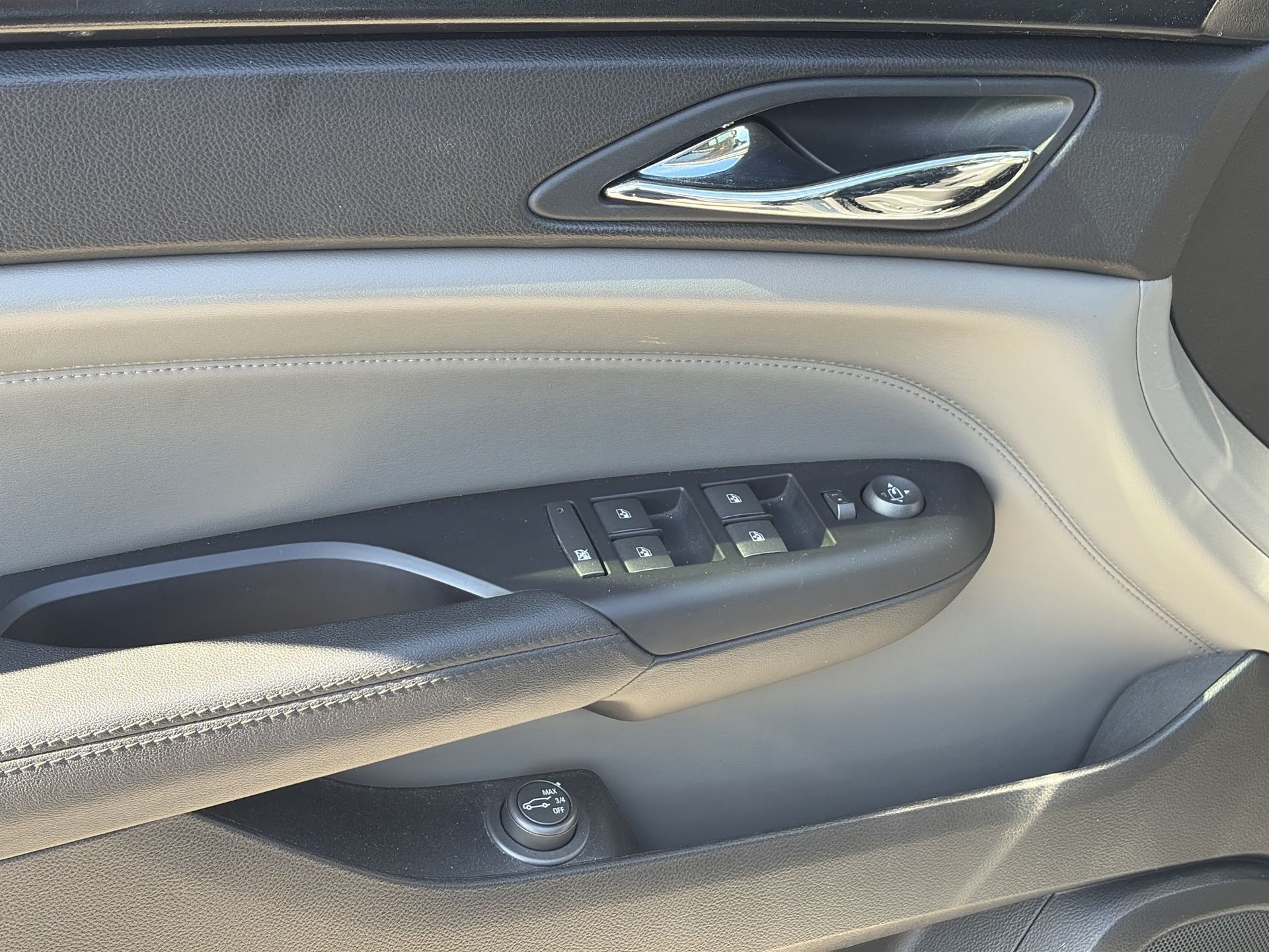 2011 Cadillac SRX in Woodbridge, Ontario