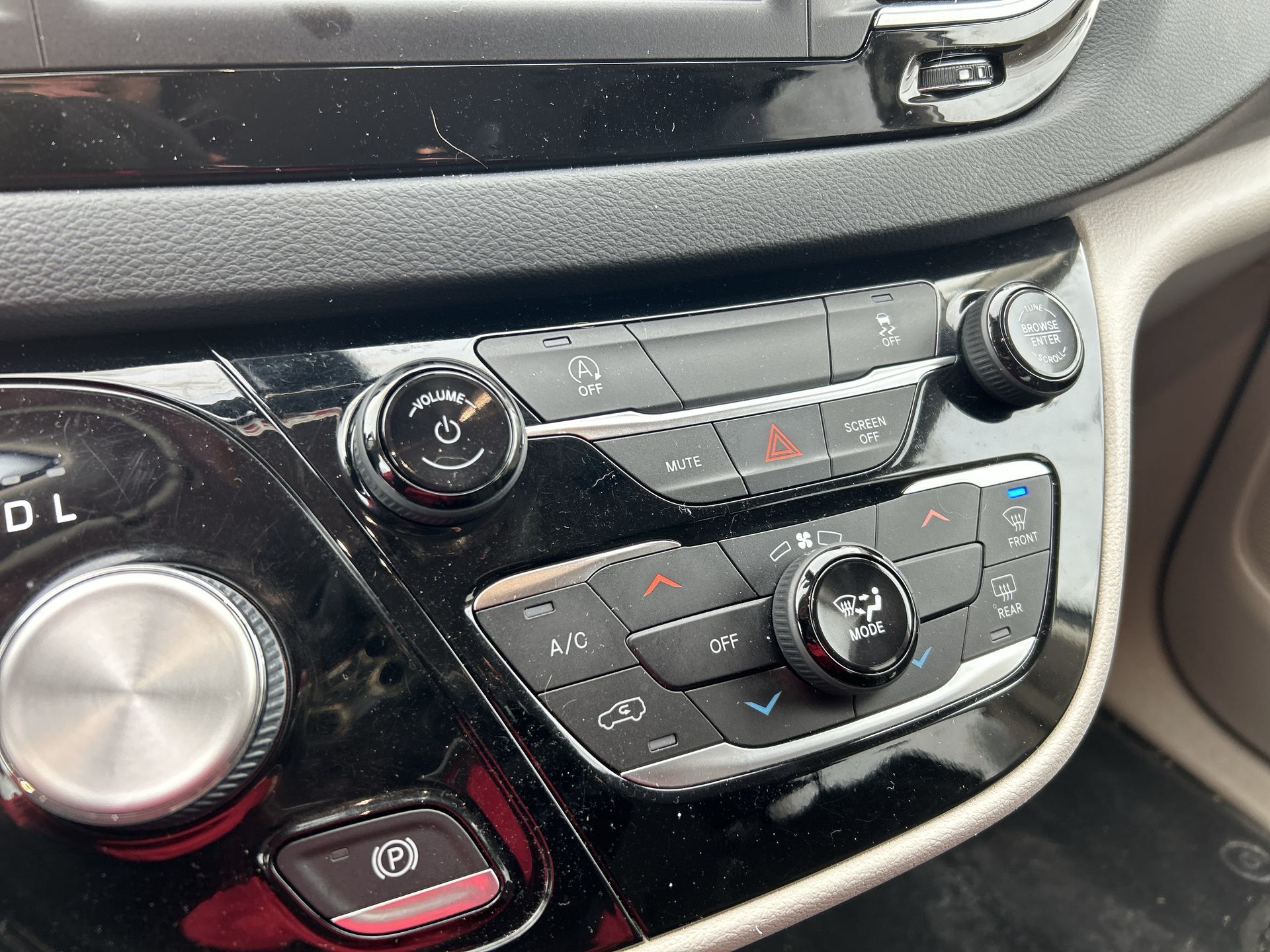 2022 Chrysler Grand Caravan