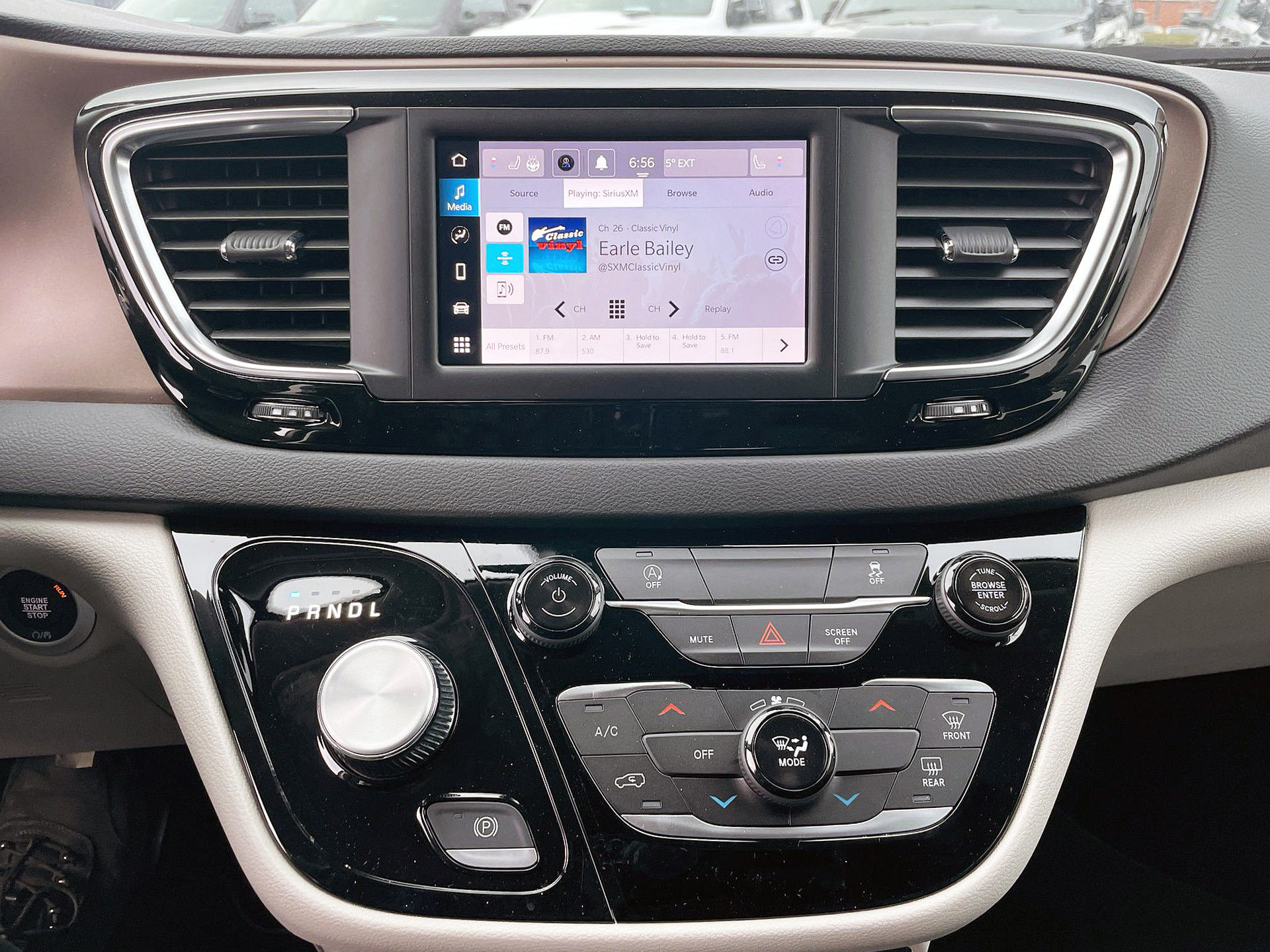 2024 Chrysler Grand Caravan in Woodbridge, Ontario