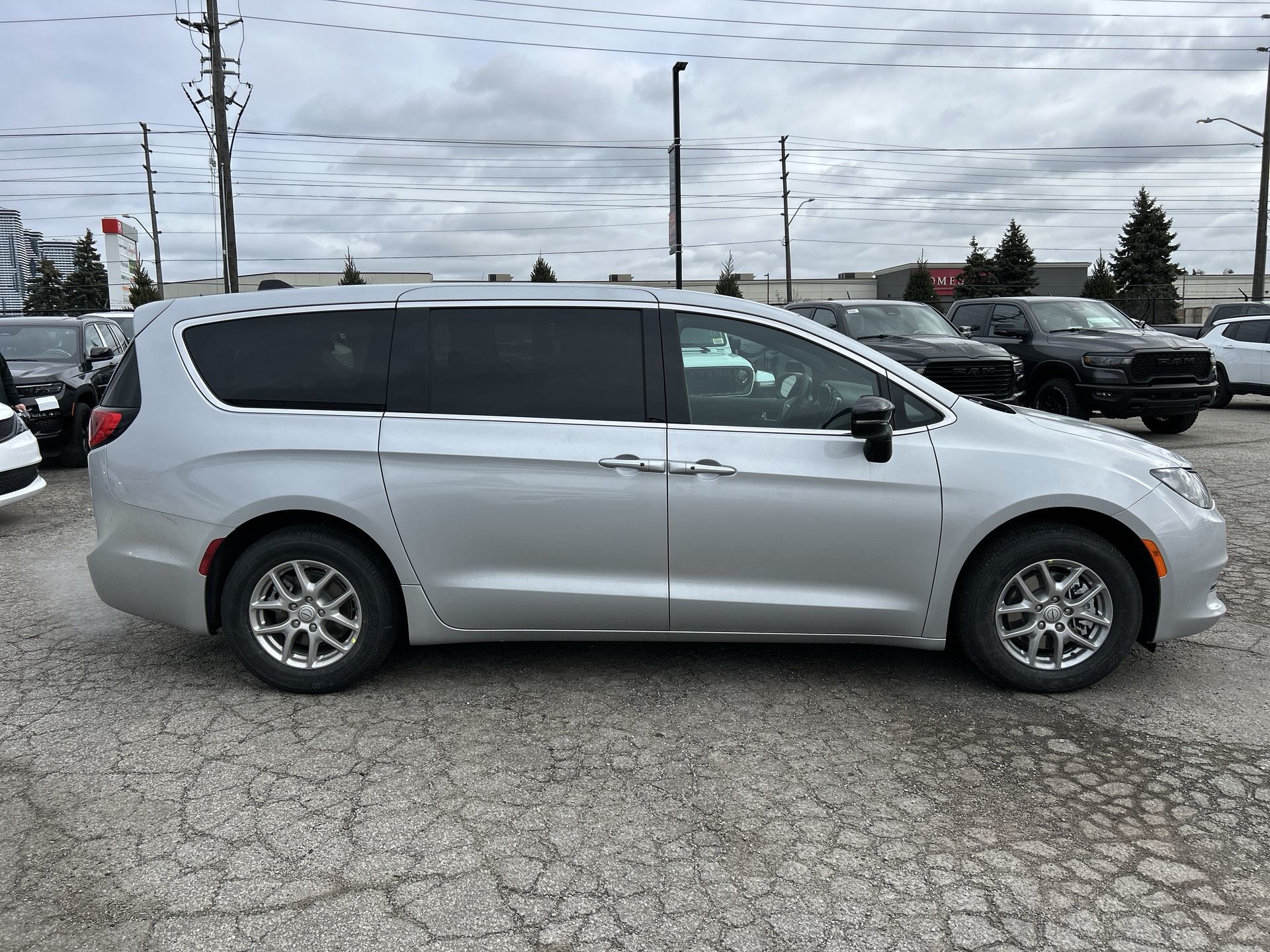2026 Chrysler Grand Caravan