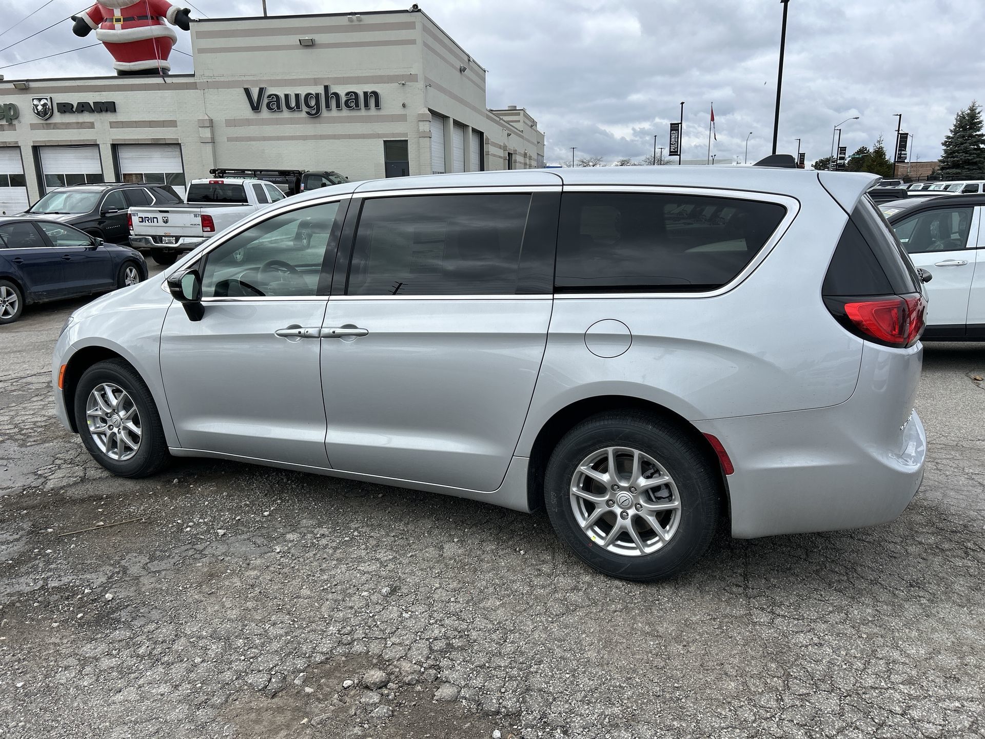 2026 Chrysler Grand Caravan