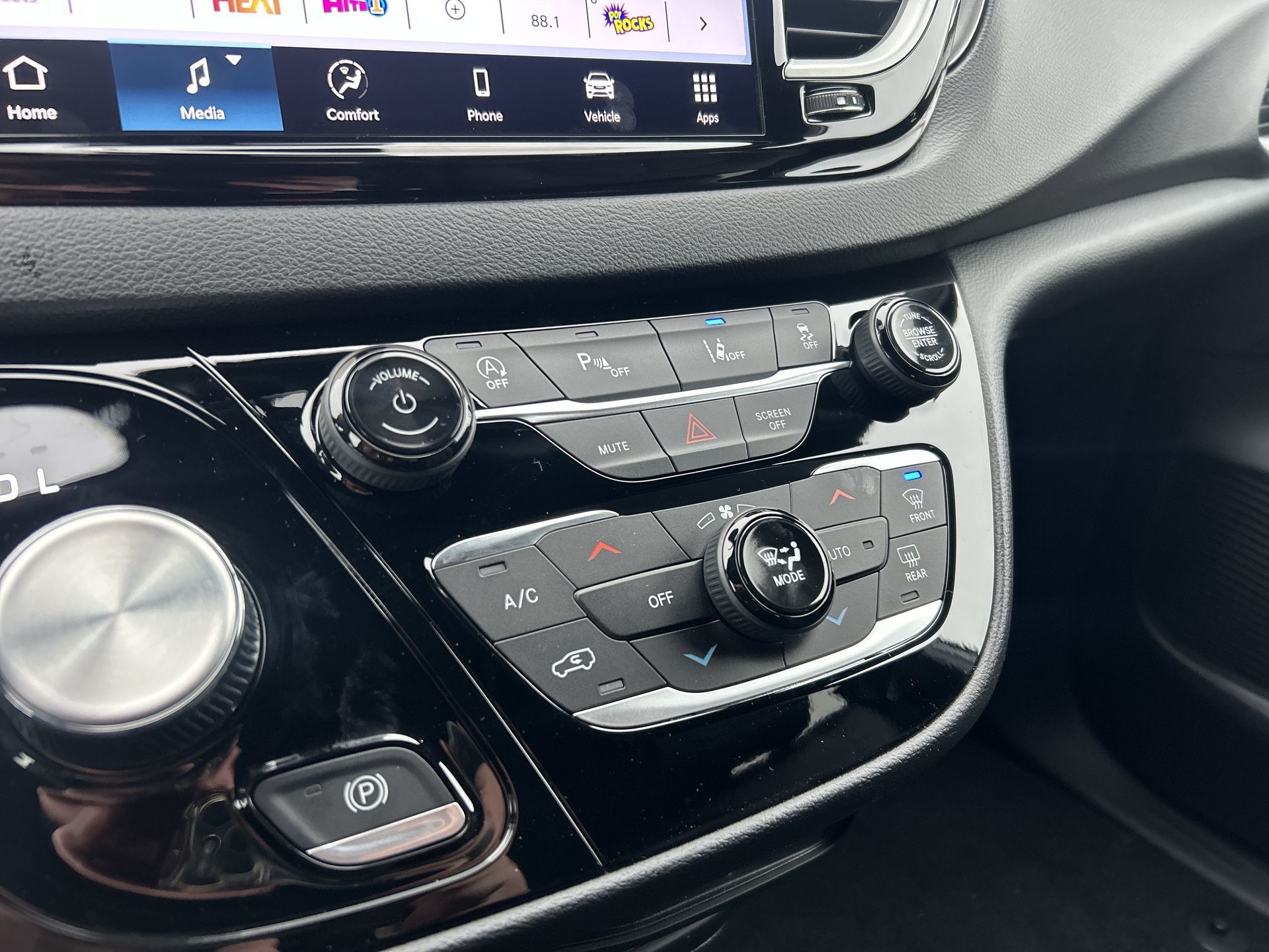 2026 Chrysler Grand Caravan