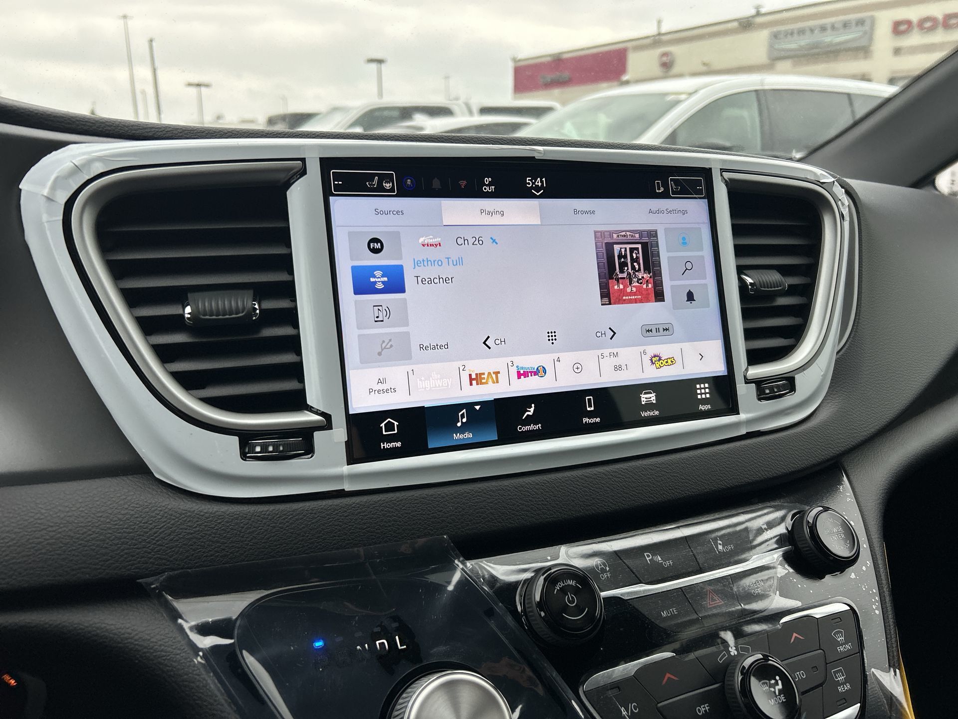 2026 Chrysler Grand Caravan