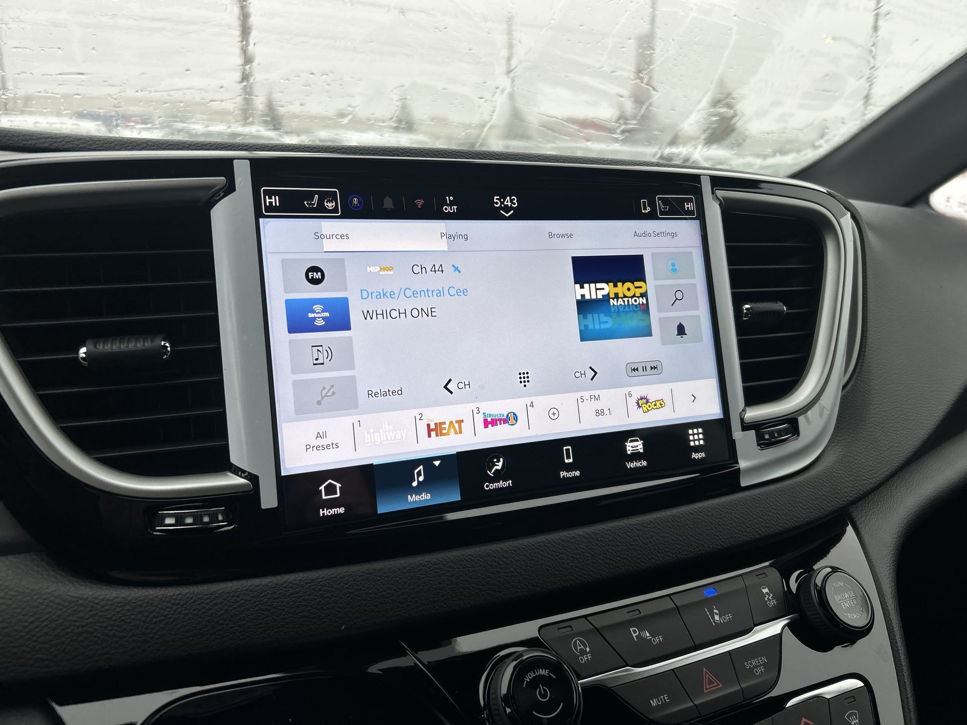 2026 Chrysler Grand Caravan