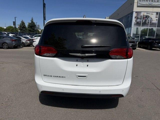 2027 Chrysler Grand Caravan