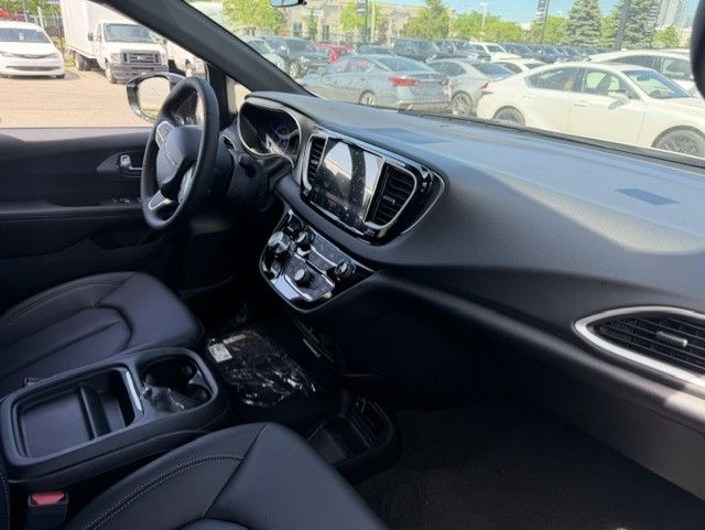 2027 Chrysler Grand Caravan