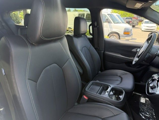 2027 Chrysler Grand Caravan