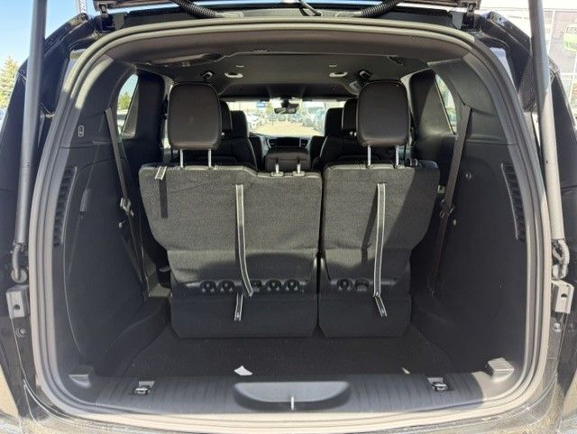 2027 Chrysler Grand Caravan