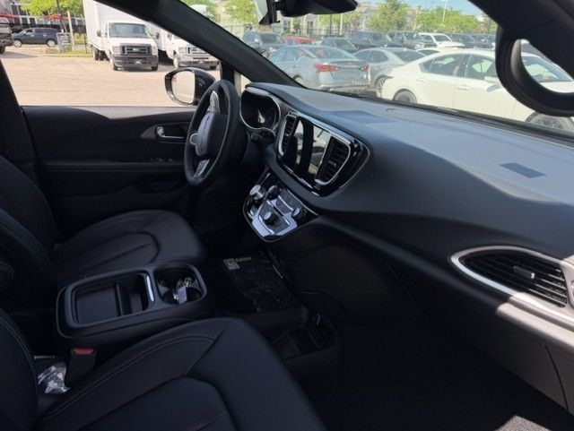 2027 Chrysler Grand Caravan