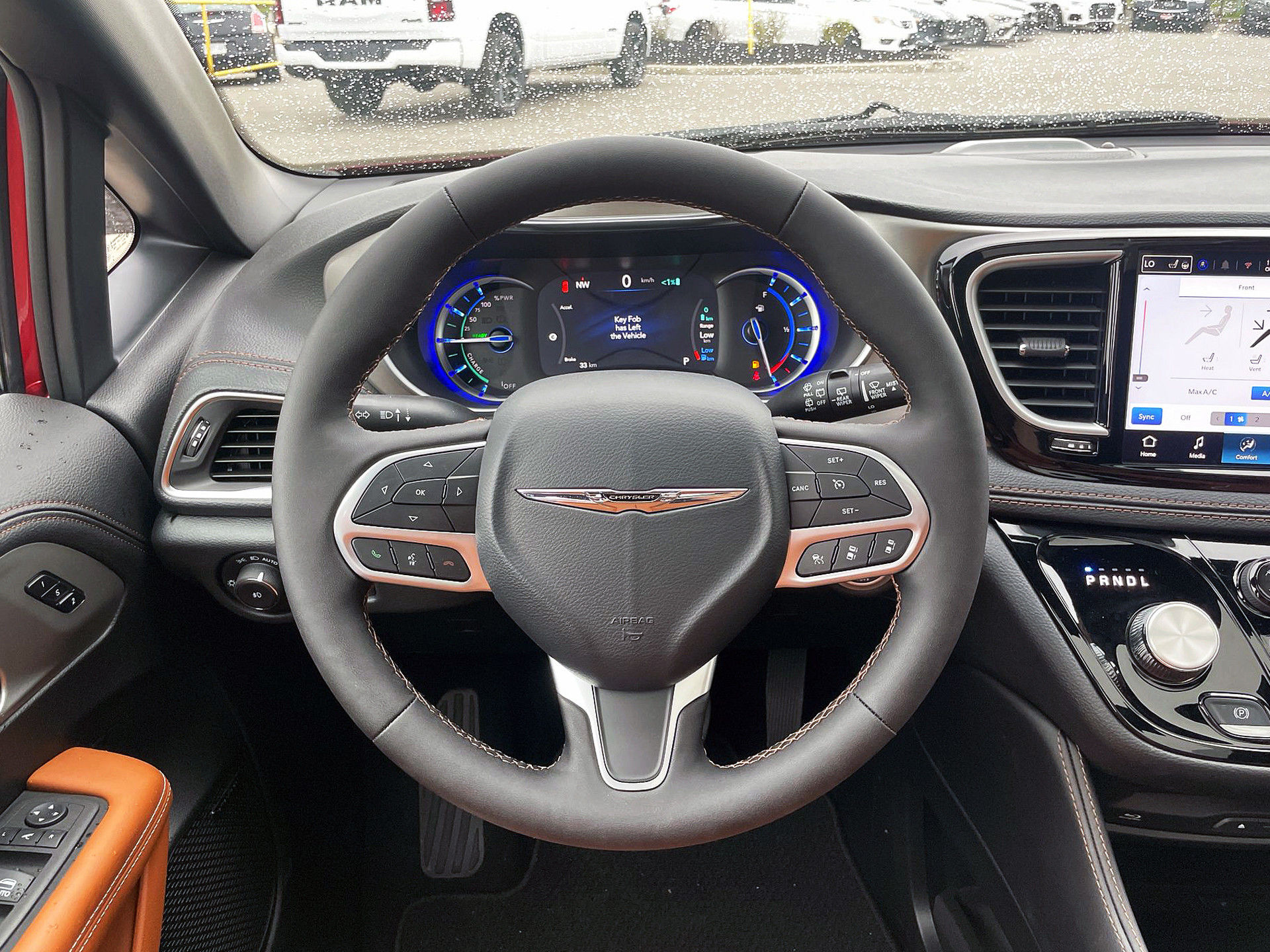 Chrysler Pacifica Hybrid  2024 à Woodbridge, Ontario