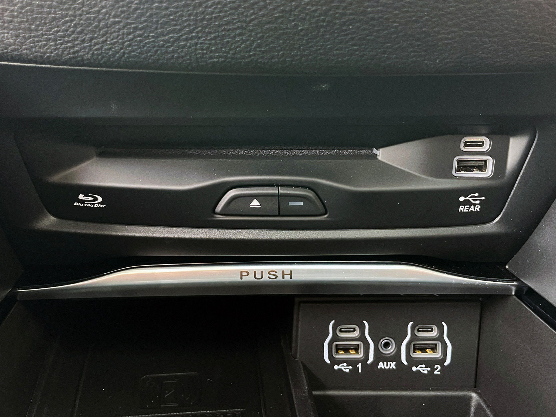 Chrysler Pacifica Hybrid  2024 à Woodbridge, Ontario