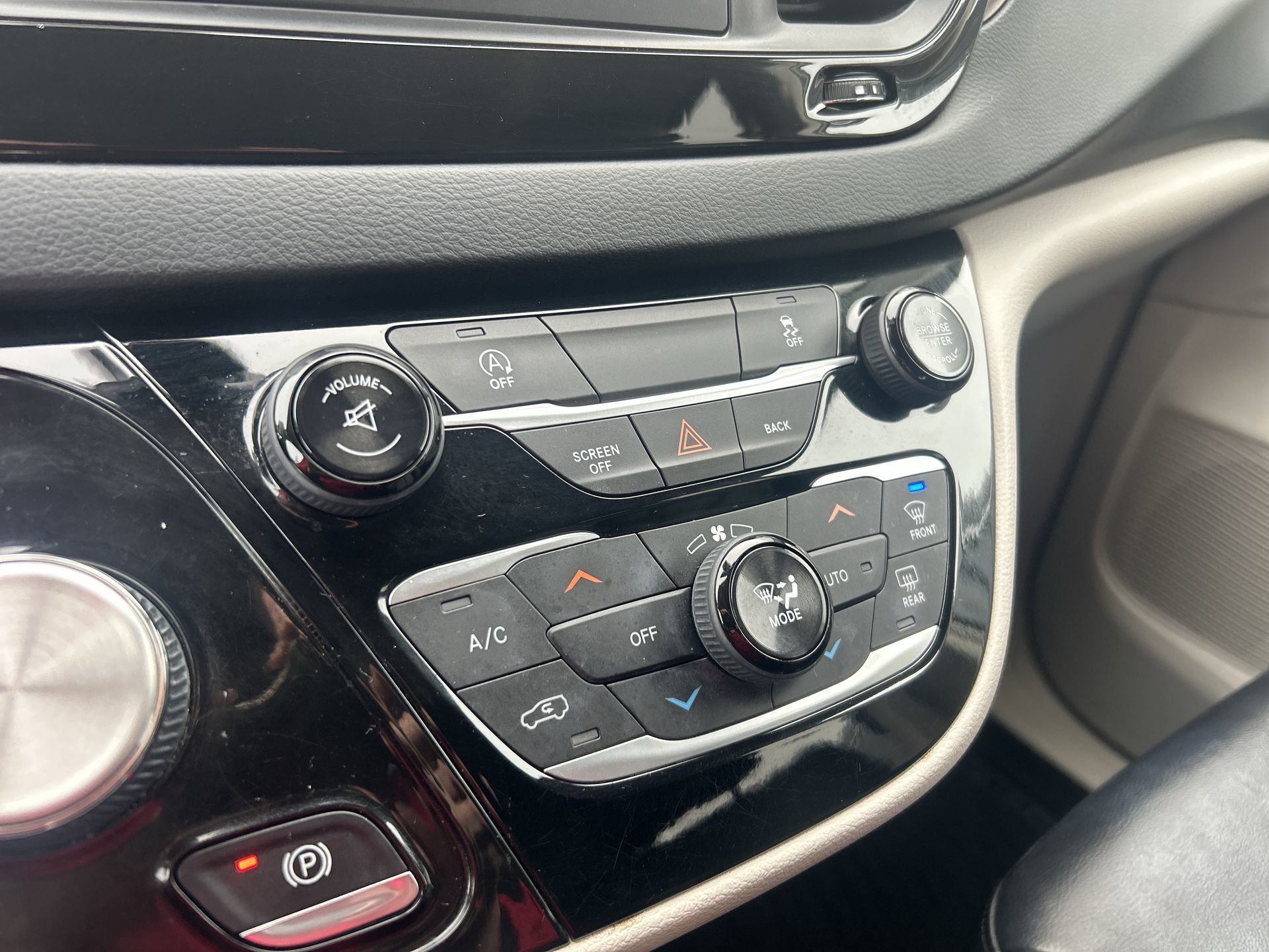 Chrysler Pacifica  2017 à Woodbridge, Ontario