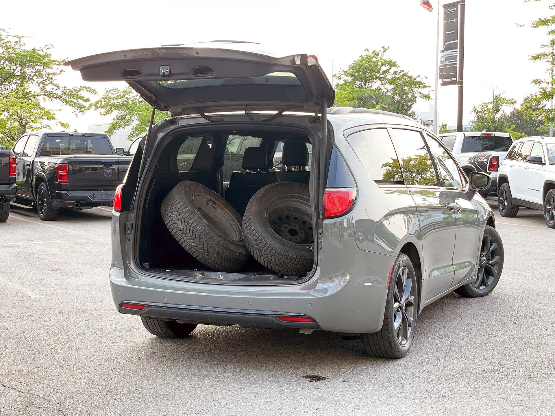 Chrysler Pacifica  2020 à Woodbridge, Ontario