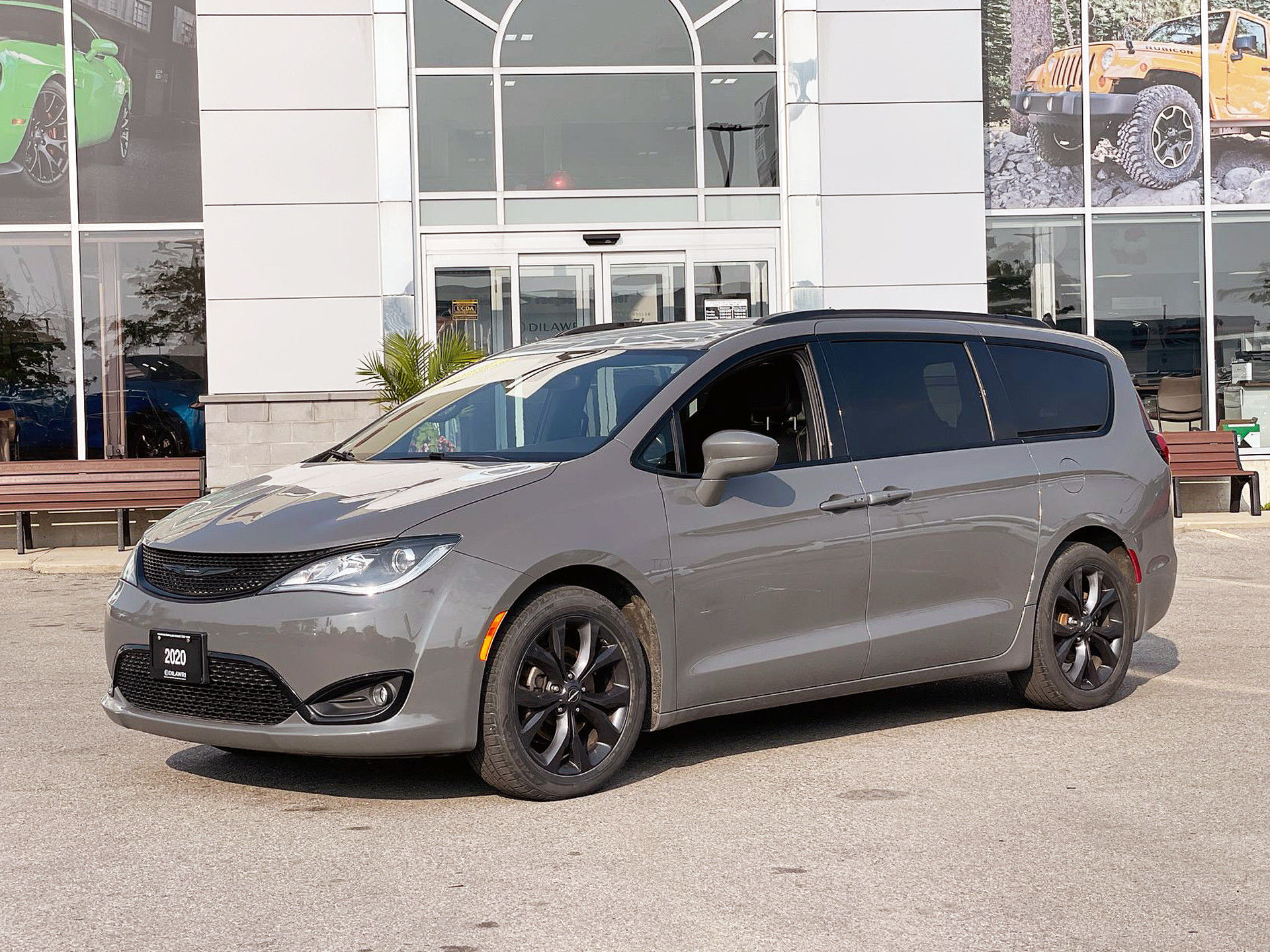 Chrysler Pacifica  2020 à Woodbridge, Ontario